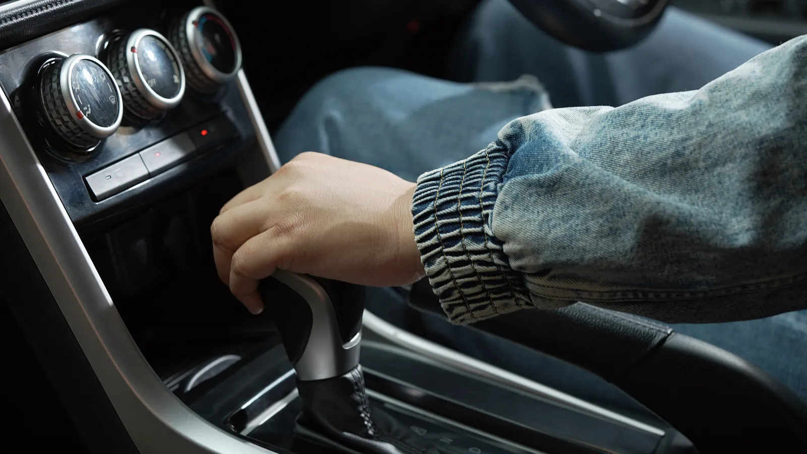 Ryuta Kawashima says manual driving lights up the prefrontal cortex, not auto