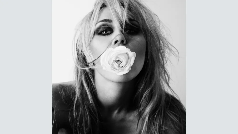 Miley Cyrus' 'Bass Persuades' Just Had the Biggest No. 1 Album Drop Ever