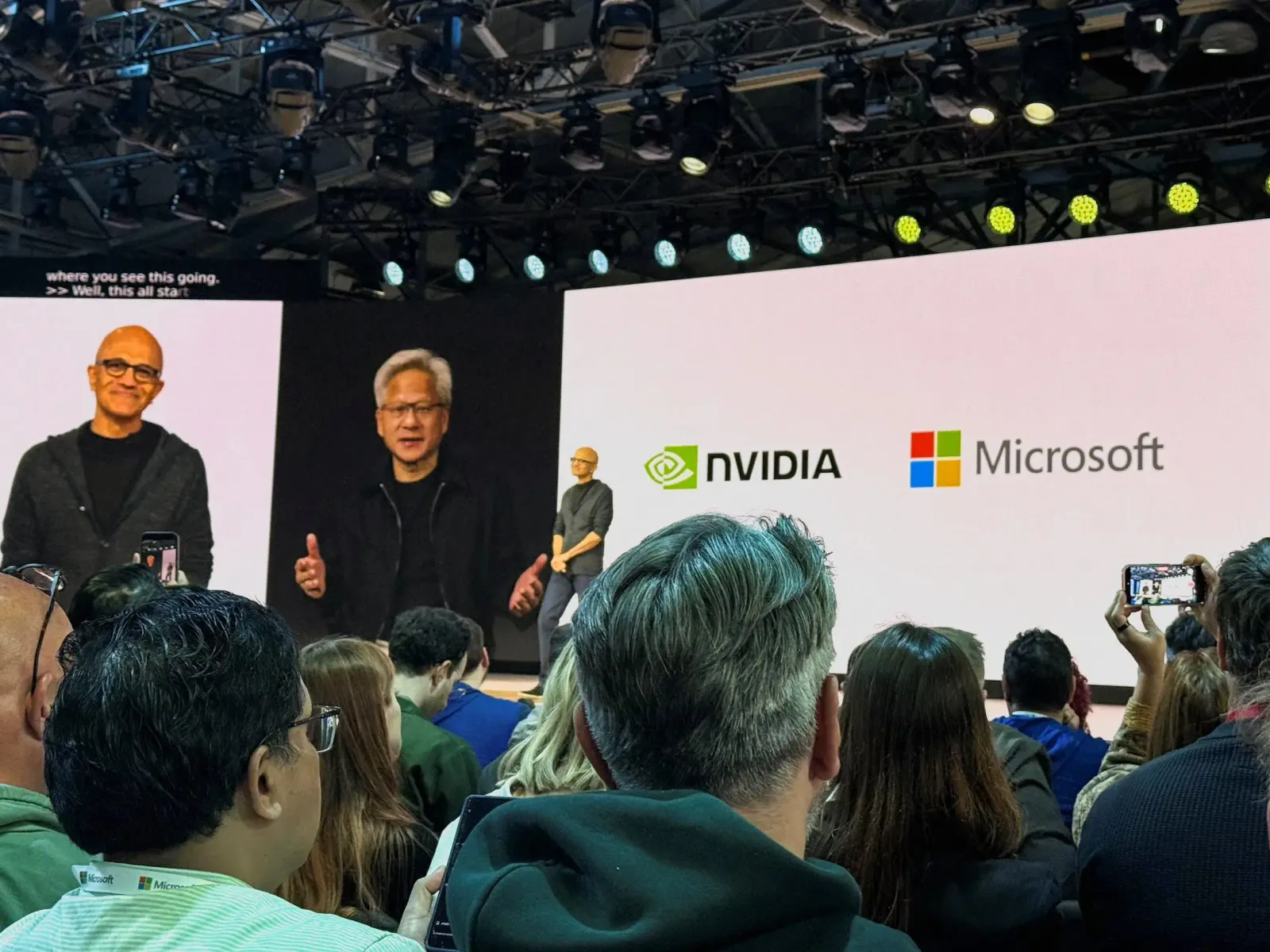 25 tech giants urge Washington to stop cracking down on open-weight AI