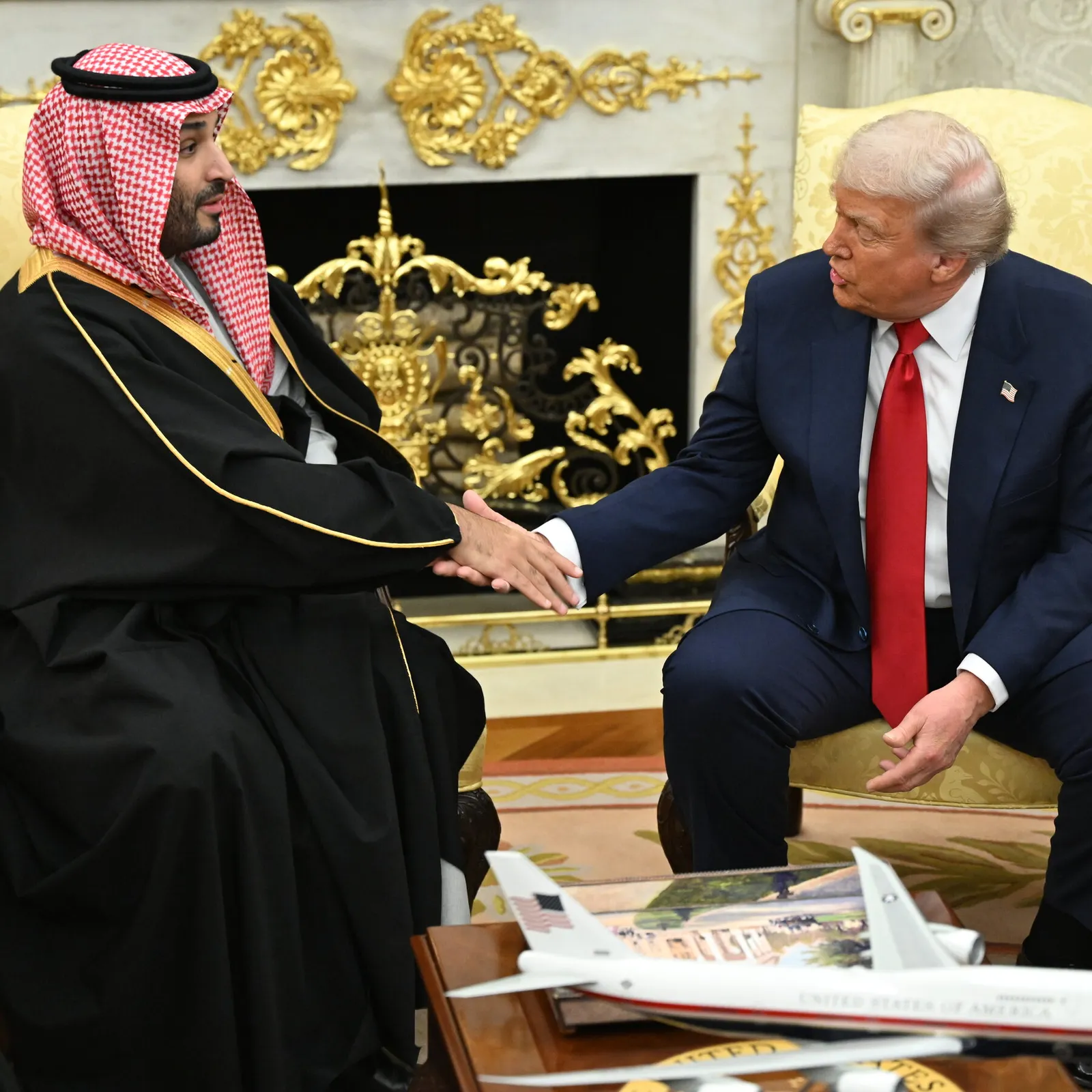 Trump team is said to pursue a broad Saudi nuclear deal, lawmakers and Israel push back