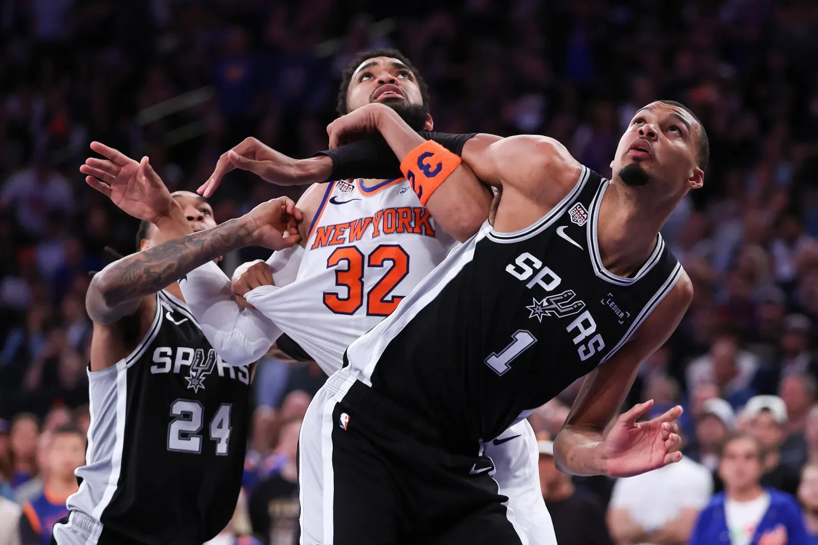 Wembanyama and Castle rescue the Spurs in Game 3 vs the Knicks