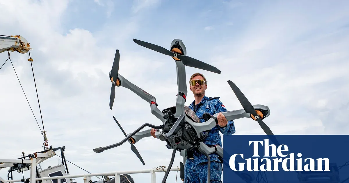 Dutch navy tests Royal Net unmanned “Defender 1” off Den Helder to keep people away