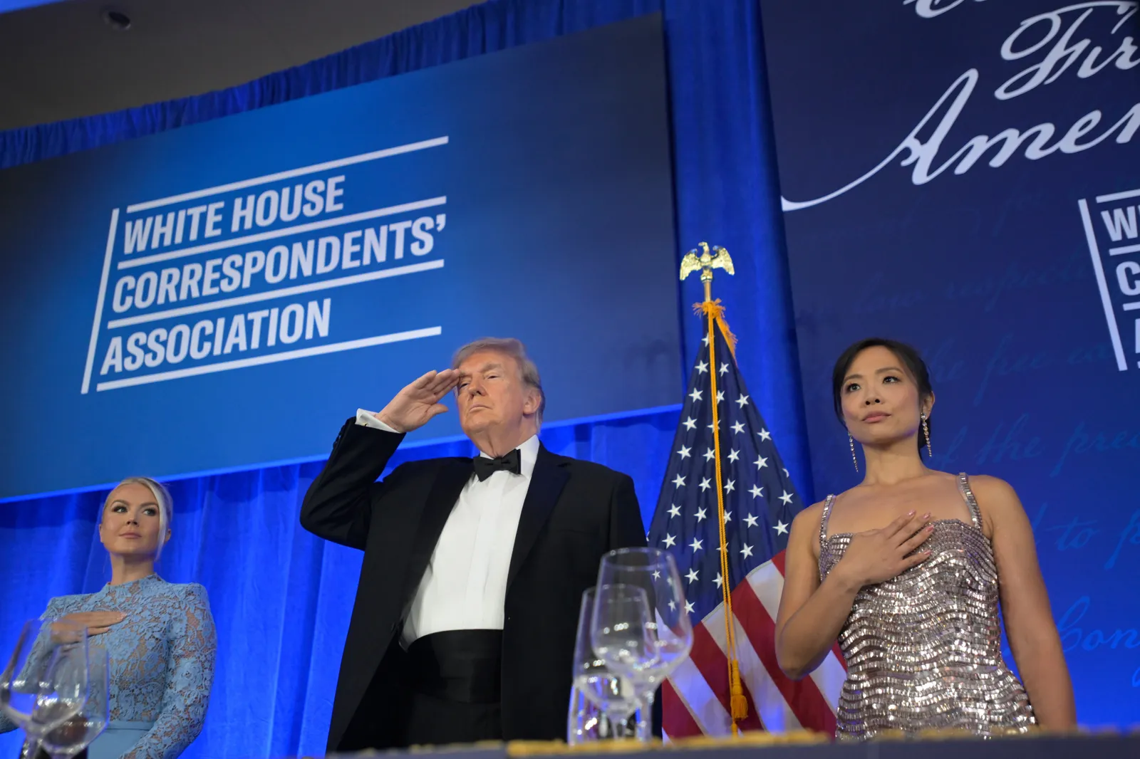 Trump returns to the White House Correspondents' dinner after 3 months