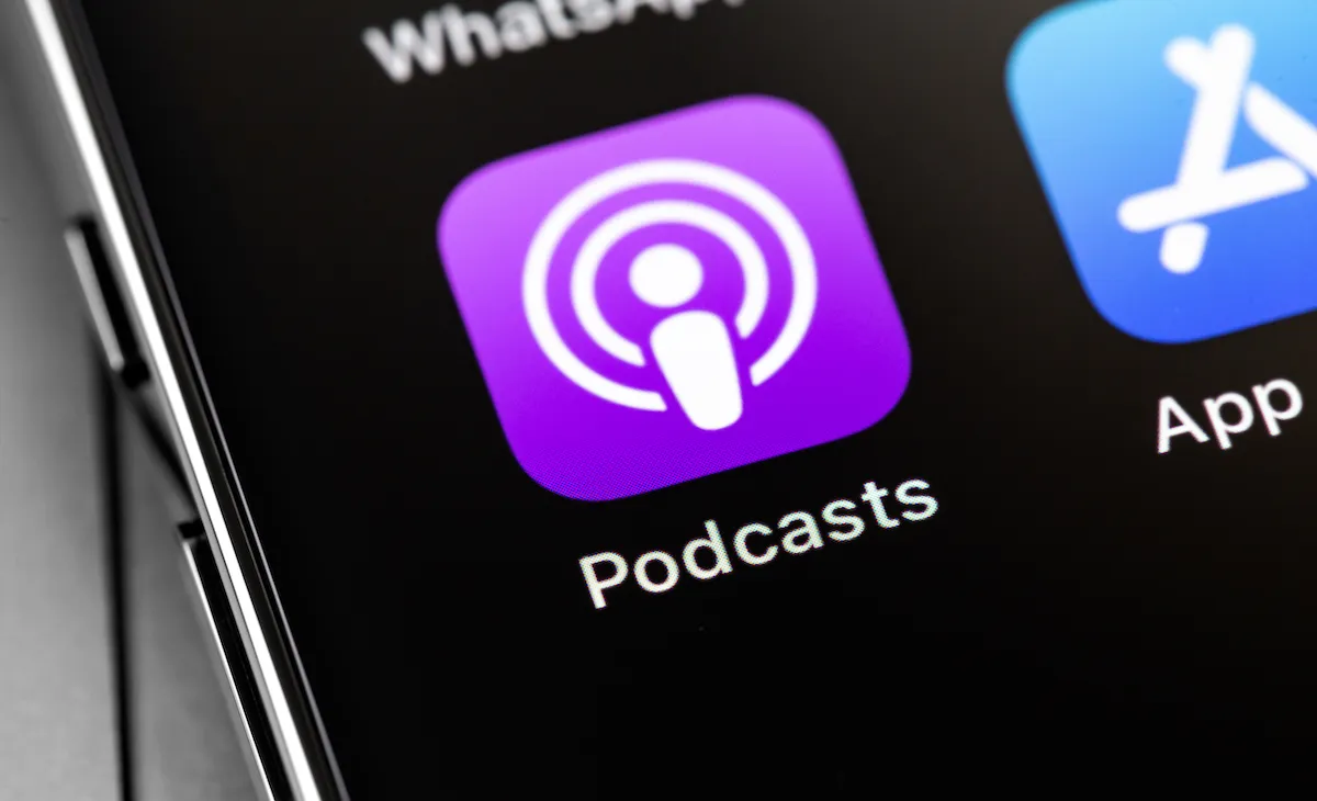 Apple licenses Huxe tech, hires team in AI podcast play