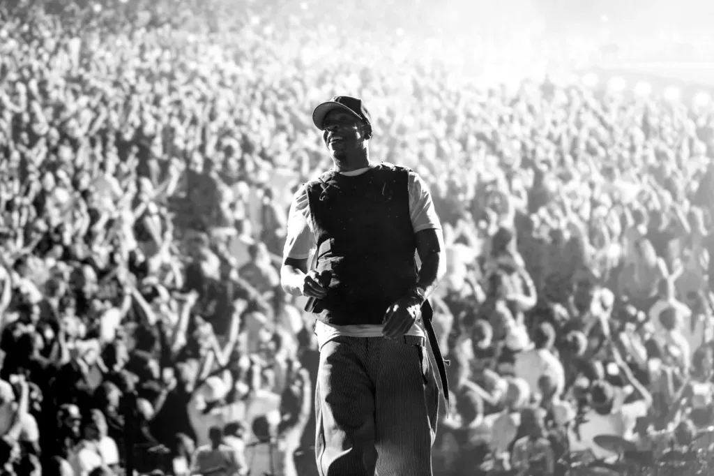 Jay-Z turns 30: Yankee Stadium day-one crowd gets Beyoncé, Blue Ivy, Nas at night one