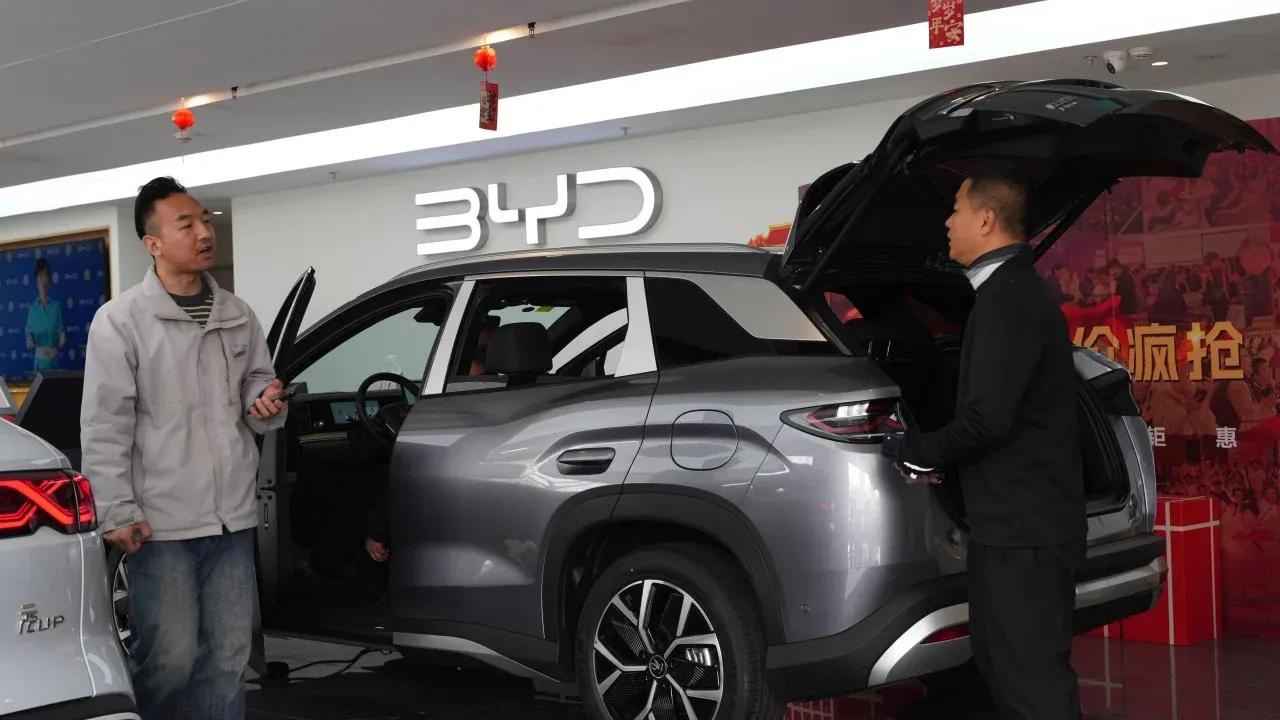 BYD’s plug-in hybrid surge: 1 in 7 Germany registrations in May