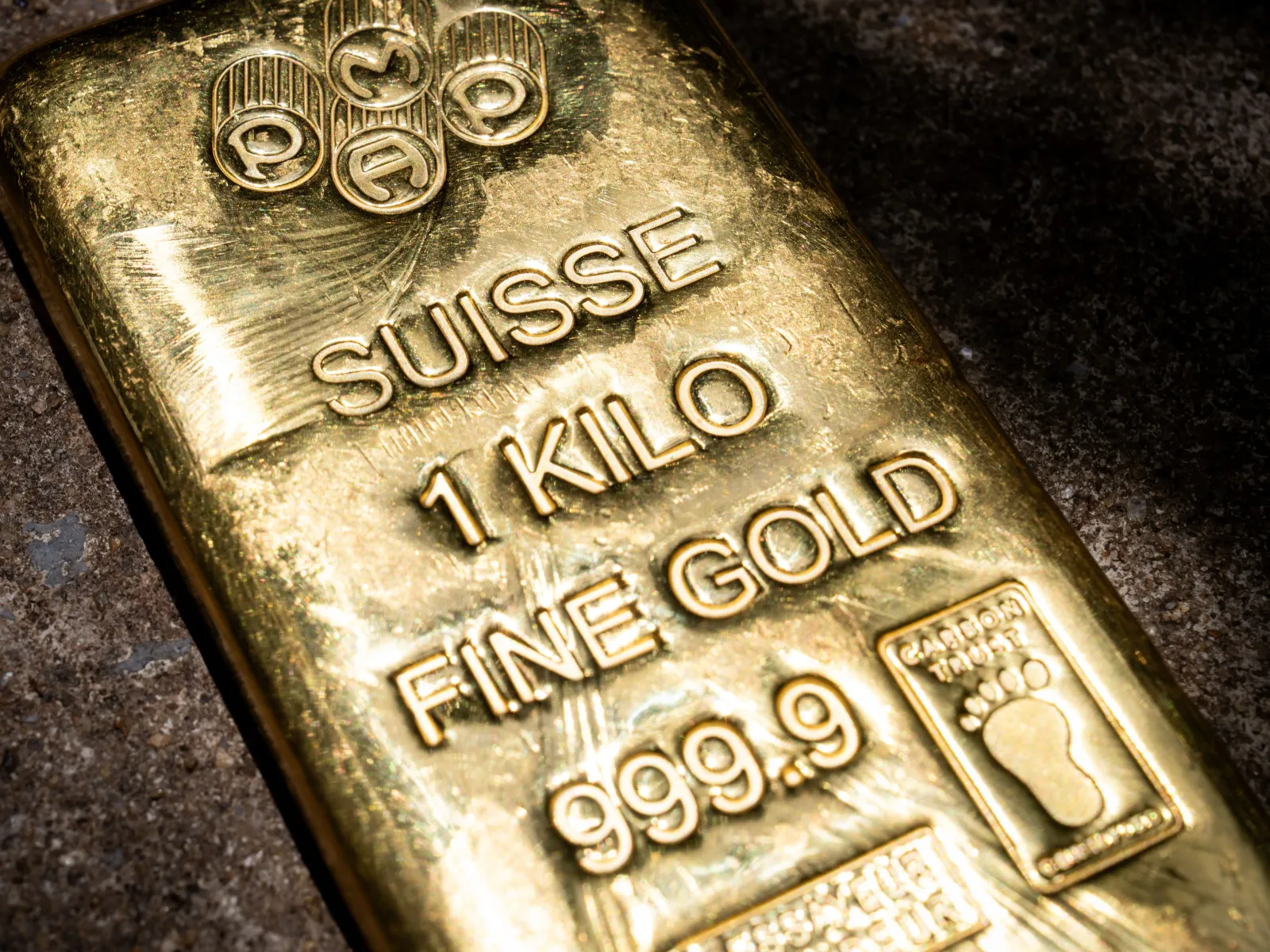 The Netherlands just moved 86 tons of gold out of New York and Ottawa