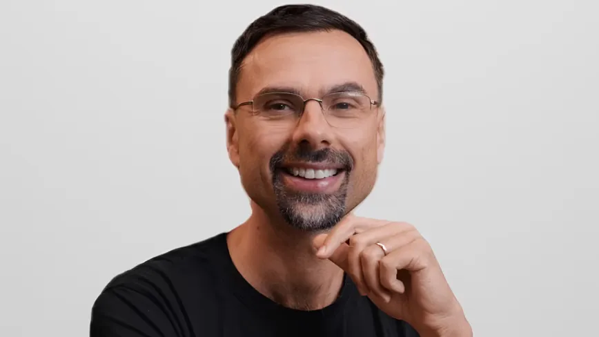 Ondrej Vlcek’s AISLE turns its AI scanner into air-gapped Snapshot for regulated banks