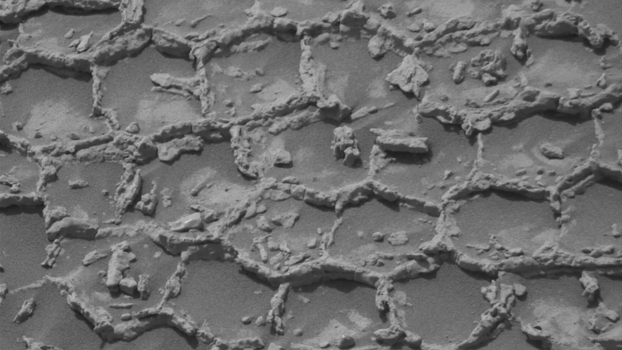 Curiosity’s Mars honeycomb pattern adds a new mystery after nearly 14 years on the Red Planet