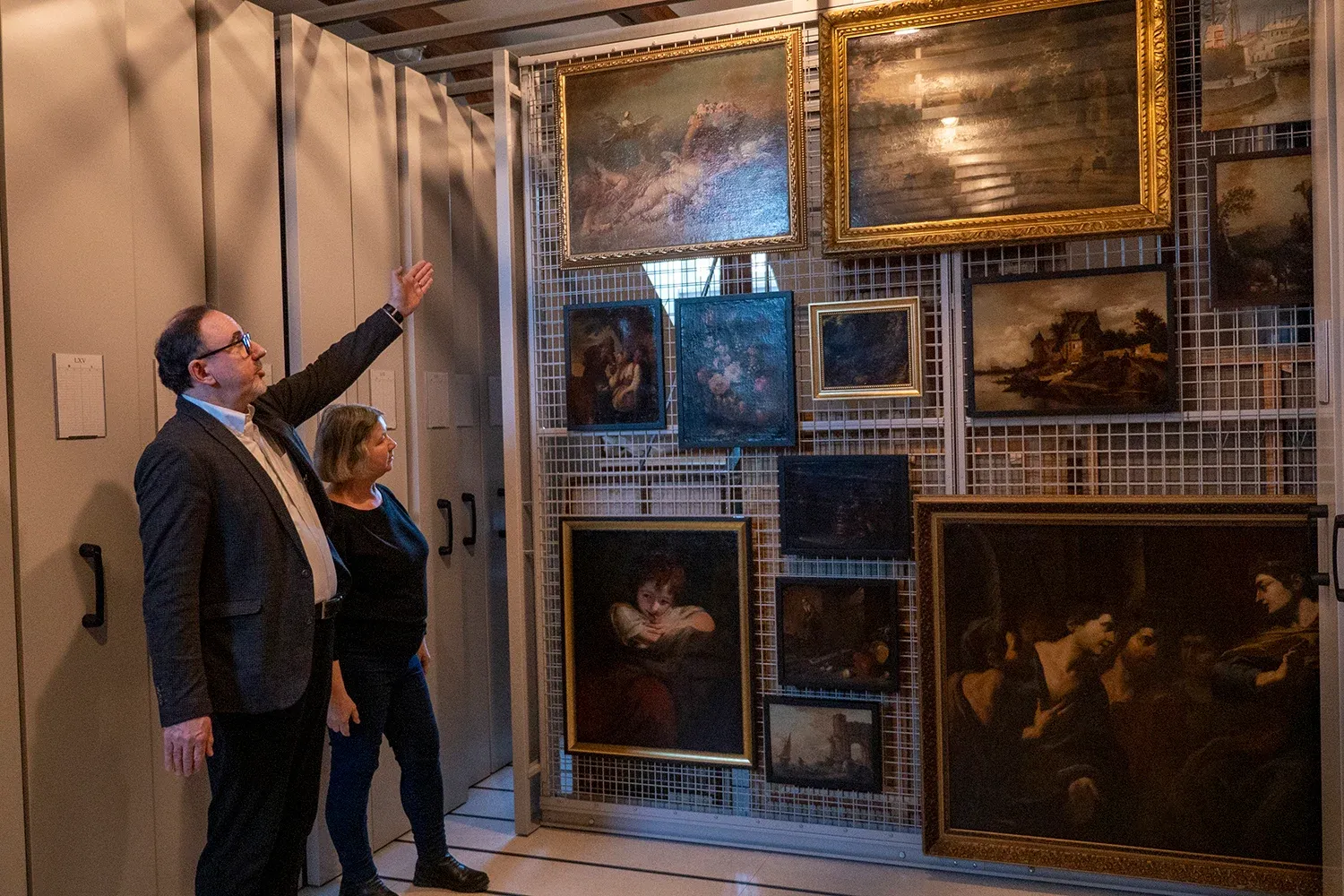Lithuanian curators evacuate Ukraine paintings as Putin advances toward the front lines