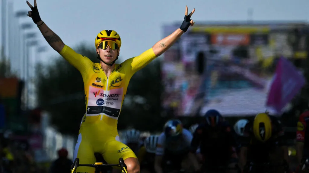 Lorena Wiebes wins second straight Geneva sprint, tightening her grip on yellow