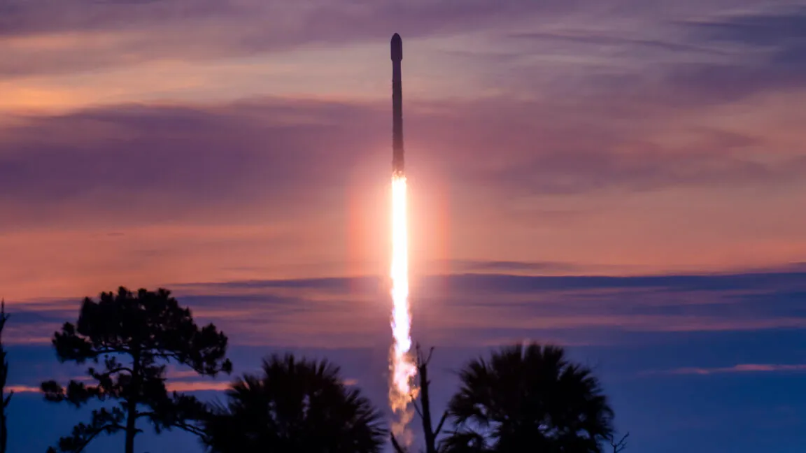 Falcon 9 booster B 1067 hits 35 missions at 5 years, setting SpaceX reuse record