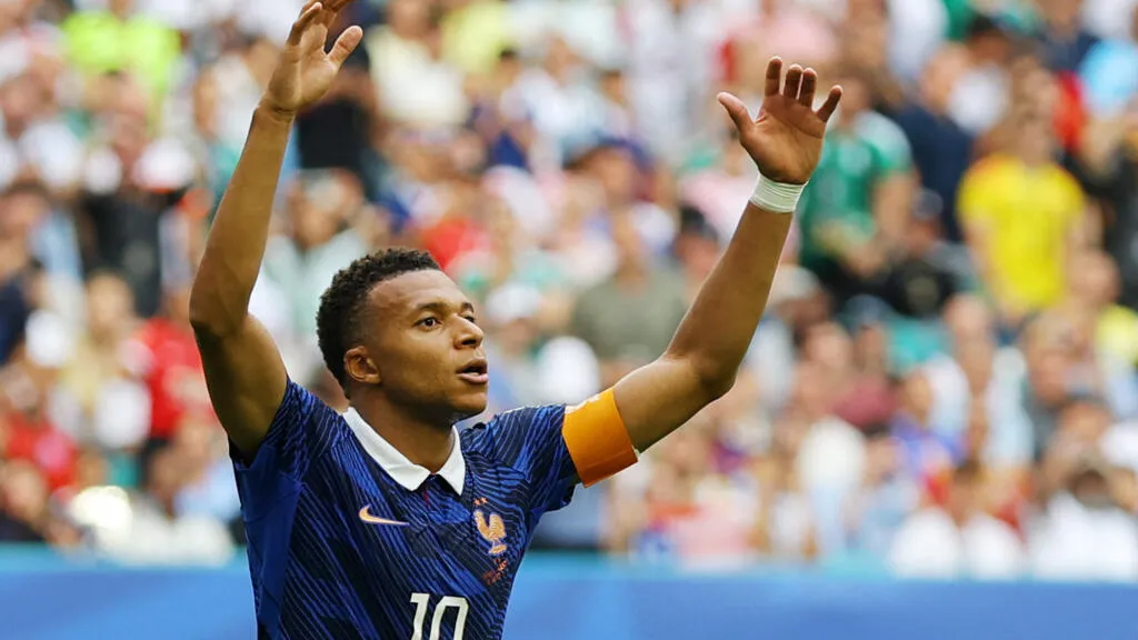 Mbappé scores 22 at World Cup 2026, surpassing Messi’s 21 in third-place win