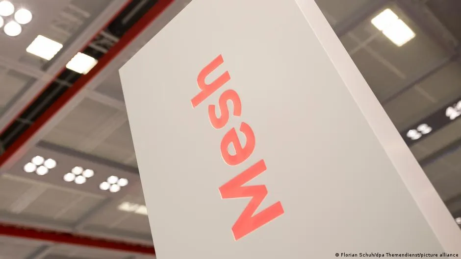 Mesh networks could keep activists online when authoritarian governments block or monitor internet traffic