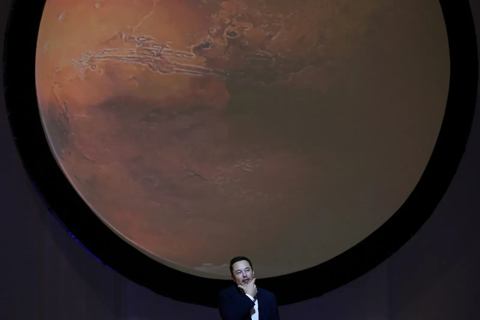 SpaceX grants Elon Musk 1 billion shares if he builds a 1M-person Mars colony