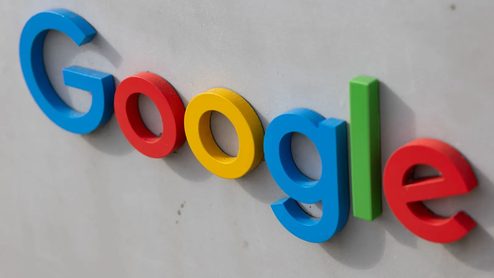 Alphabet replaces Verizon in the Dow, reshuffling who gets benchmark attention