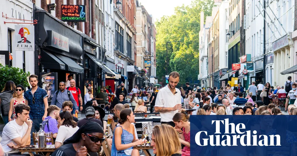 Sadiq Khan will override Soho dining opposition, letting restaurants move outdoors from 2027