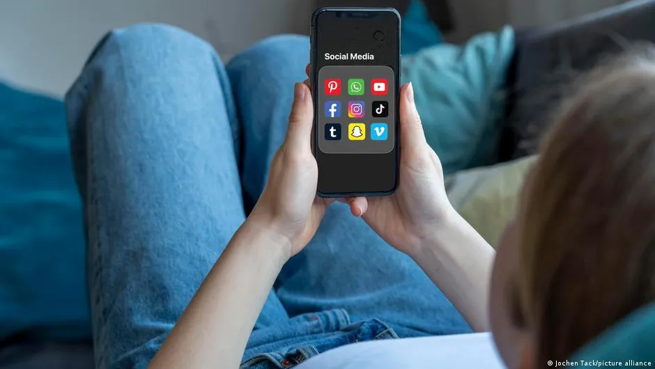 EU experts push social media limits for kids under 13 as new legislation nears