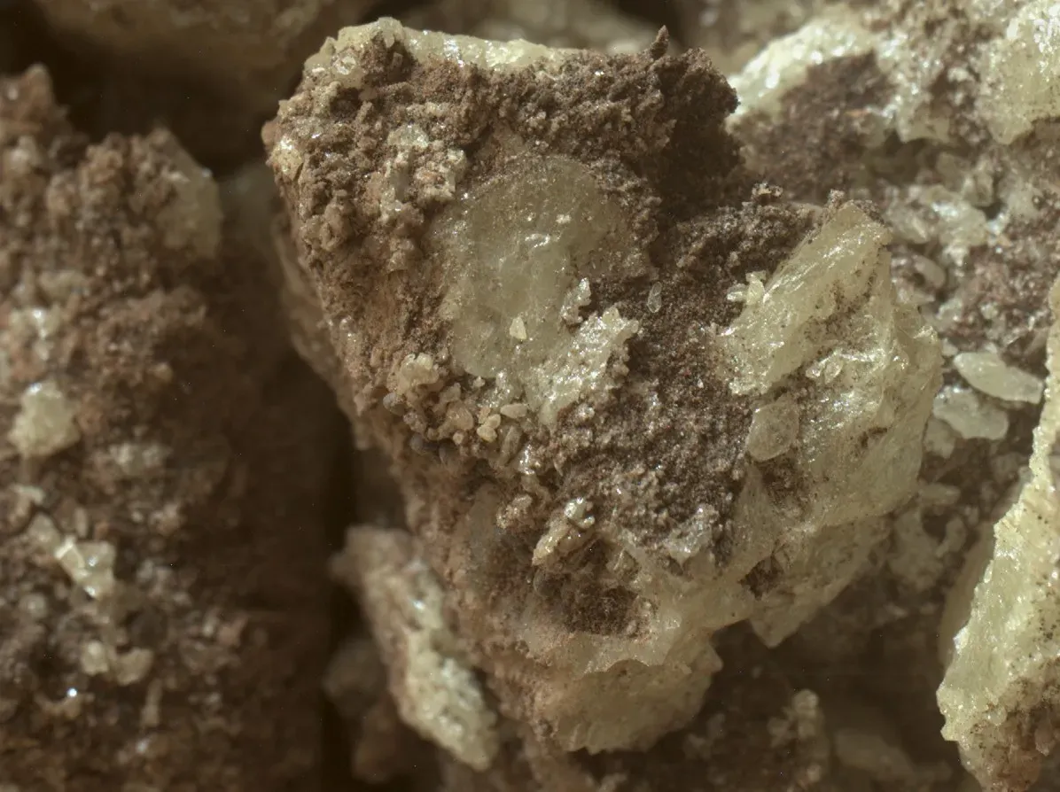 Curiosity crushes a Martian rock on May 30, 2024, revealing sulfur crystals for first time