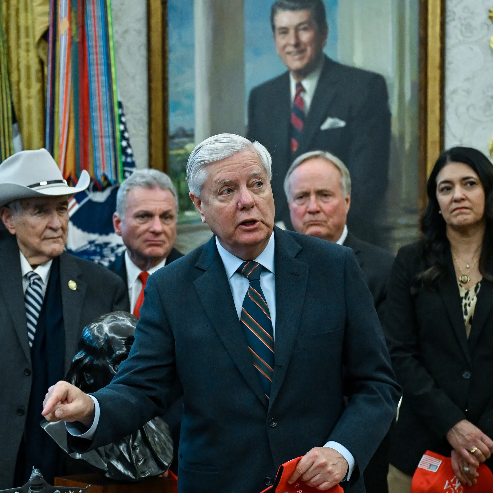 Lindsey Graham pivots from Trump critic to Mar-a-Lago ally: “I’m still in the game”