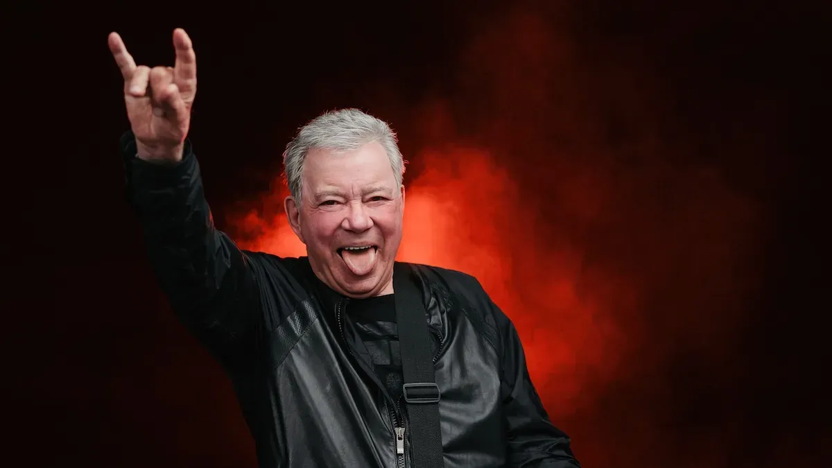 William Shatner’s Riot Fest rider: 8 pallets of Faygo, GWAR intro, and puppies