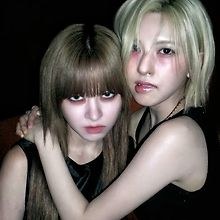V