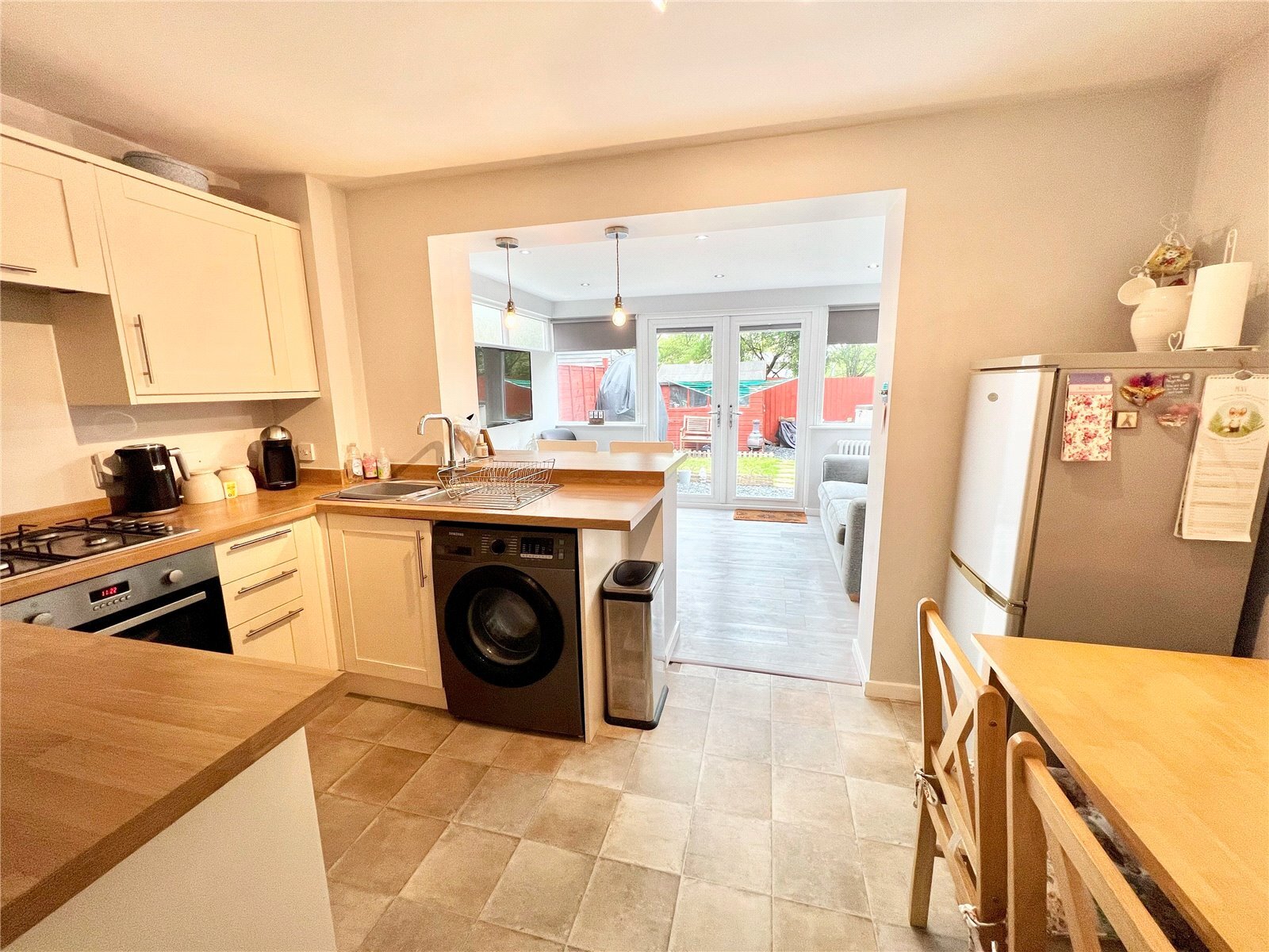 HOUSE – Mallard Close, Covingham, Swindon, Wiltshire