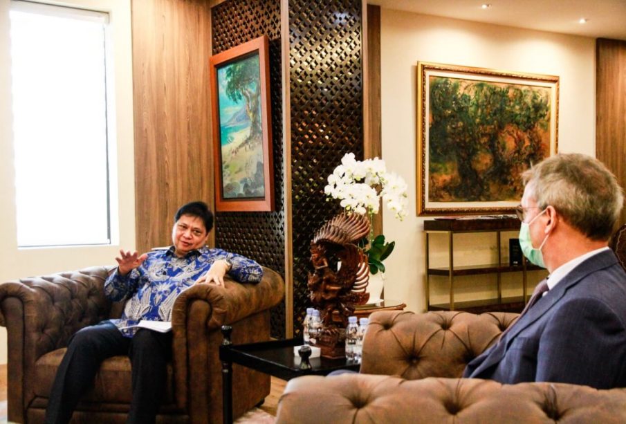 Menteri Koordinator Bidang Perekonomian Airlangga Hartarto terima kunjungan Dubes UE/Ekon