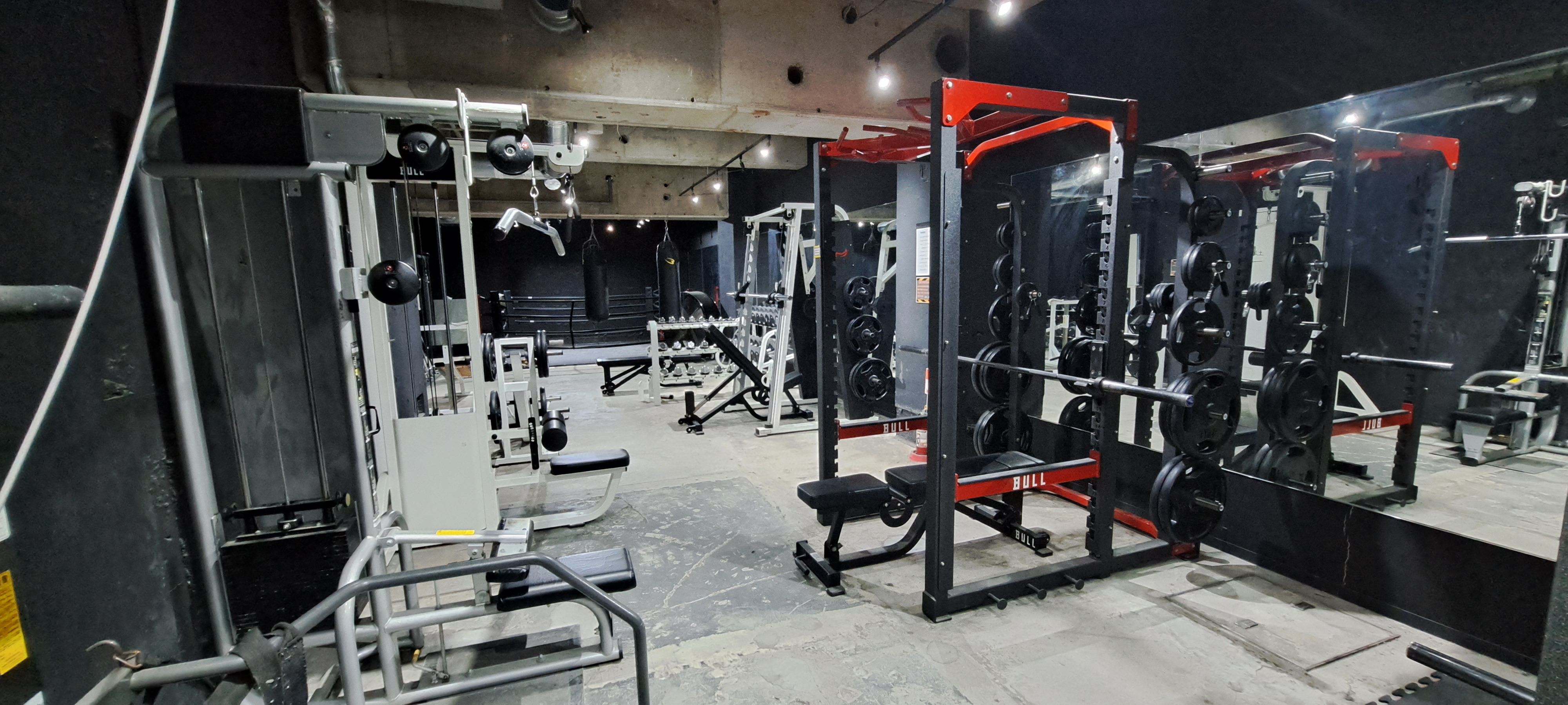 THE PERSON 浅草橋南2の内観