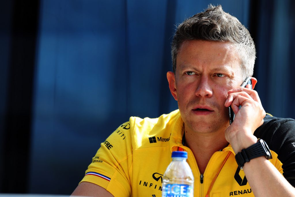 “Turbulent” changes impacted Renault’s new F1 car