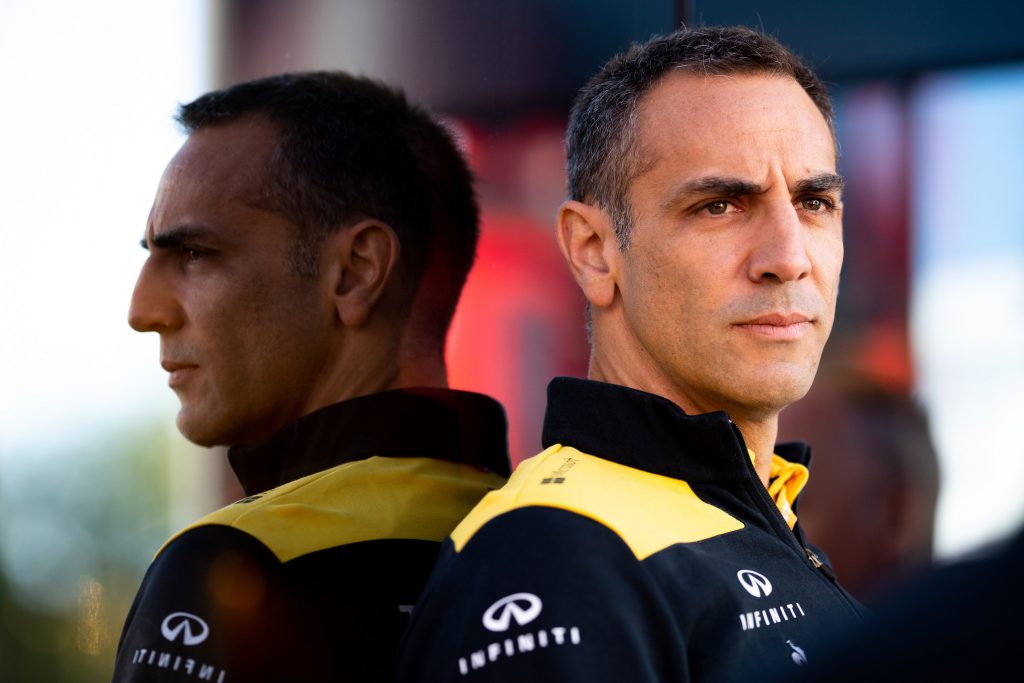 Renault F1 launch had to be car-less or “fake”