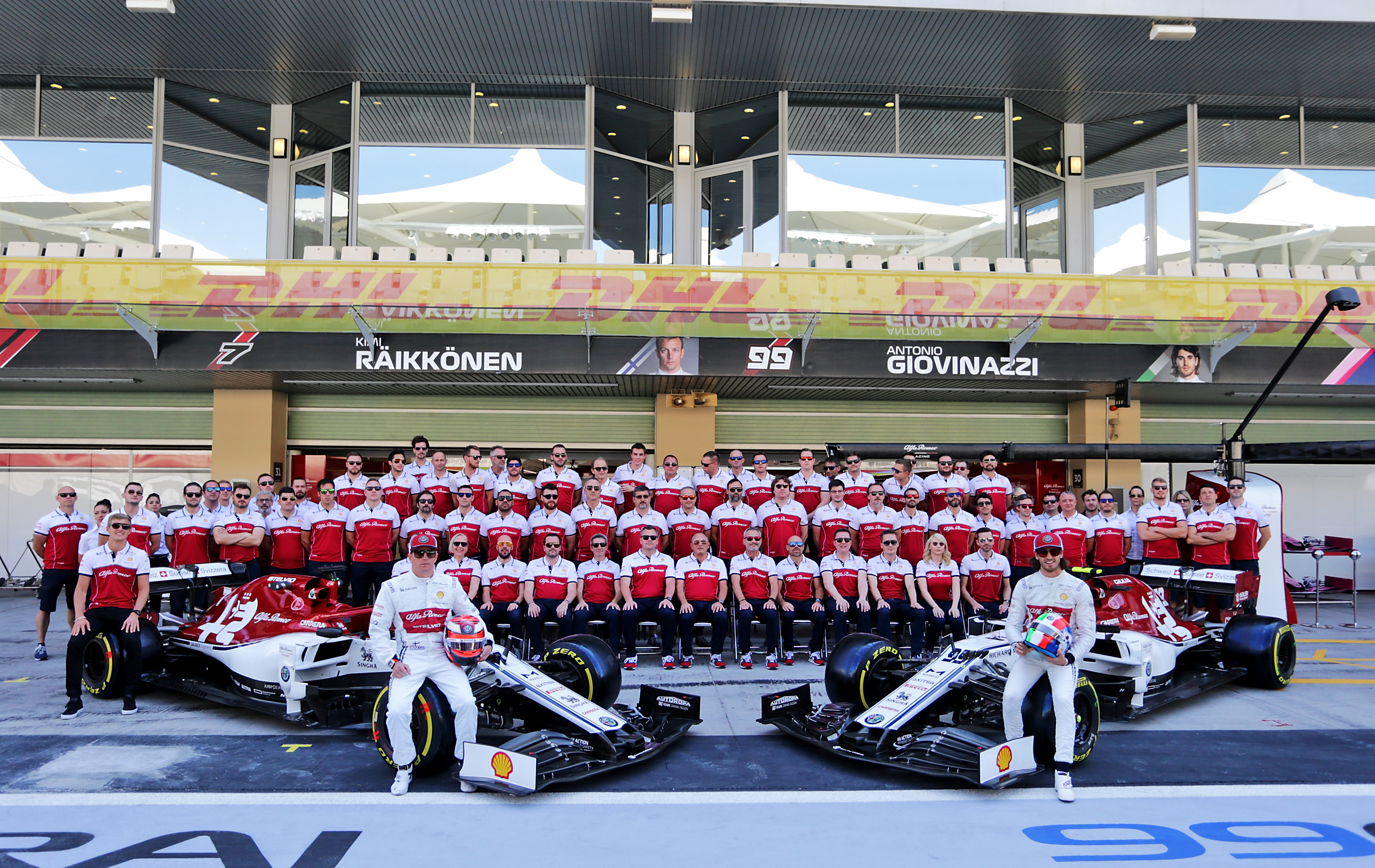 Alfa Romeo F1 team photo Abu Dhabi 2019