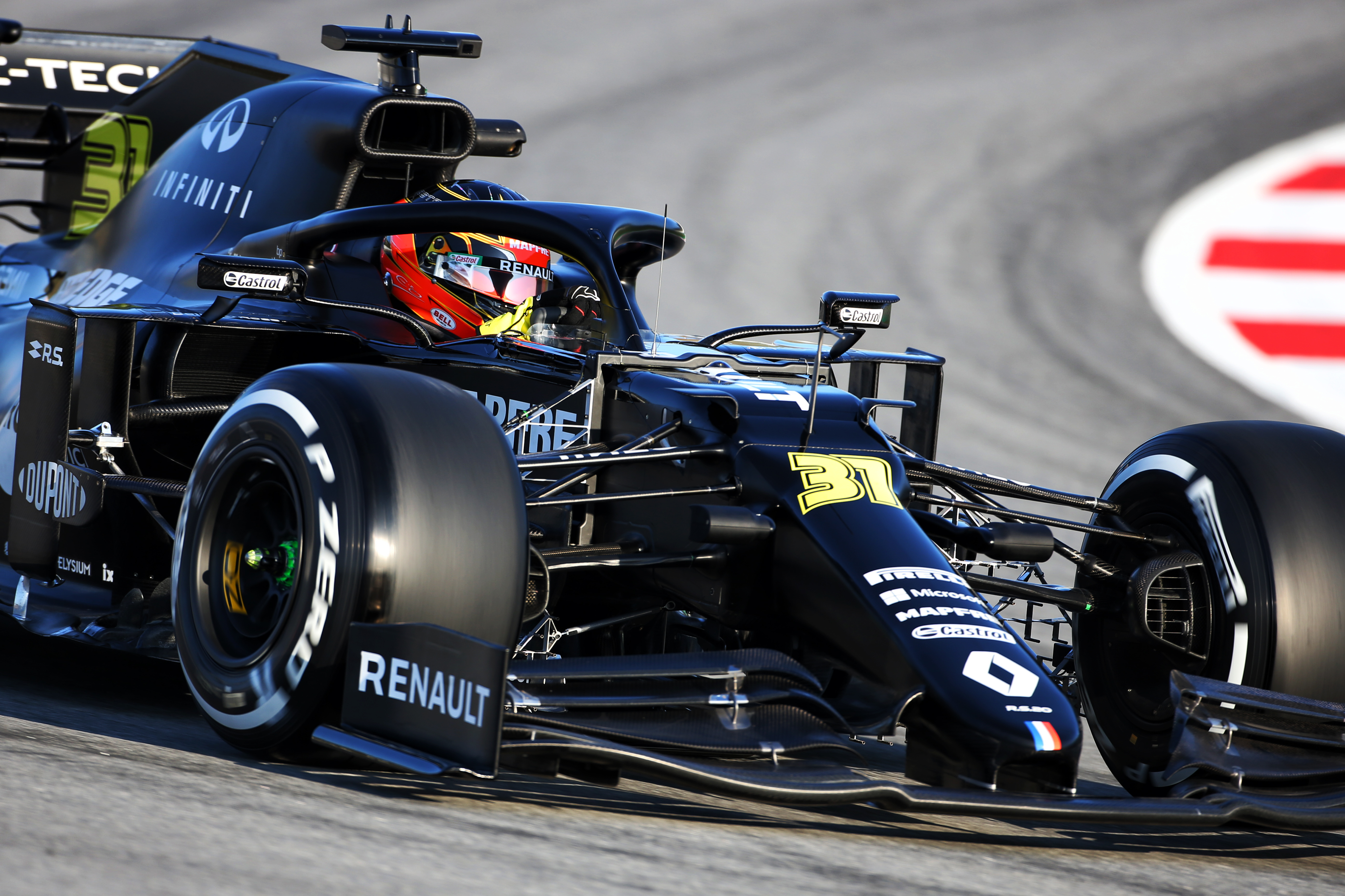 Esteban Ocon Renault Barcelona F1 testing 2020