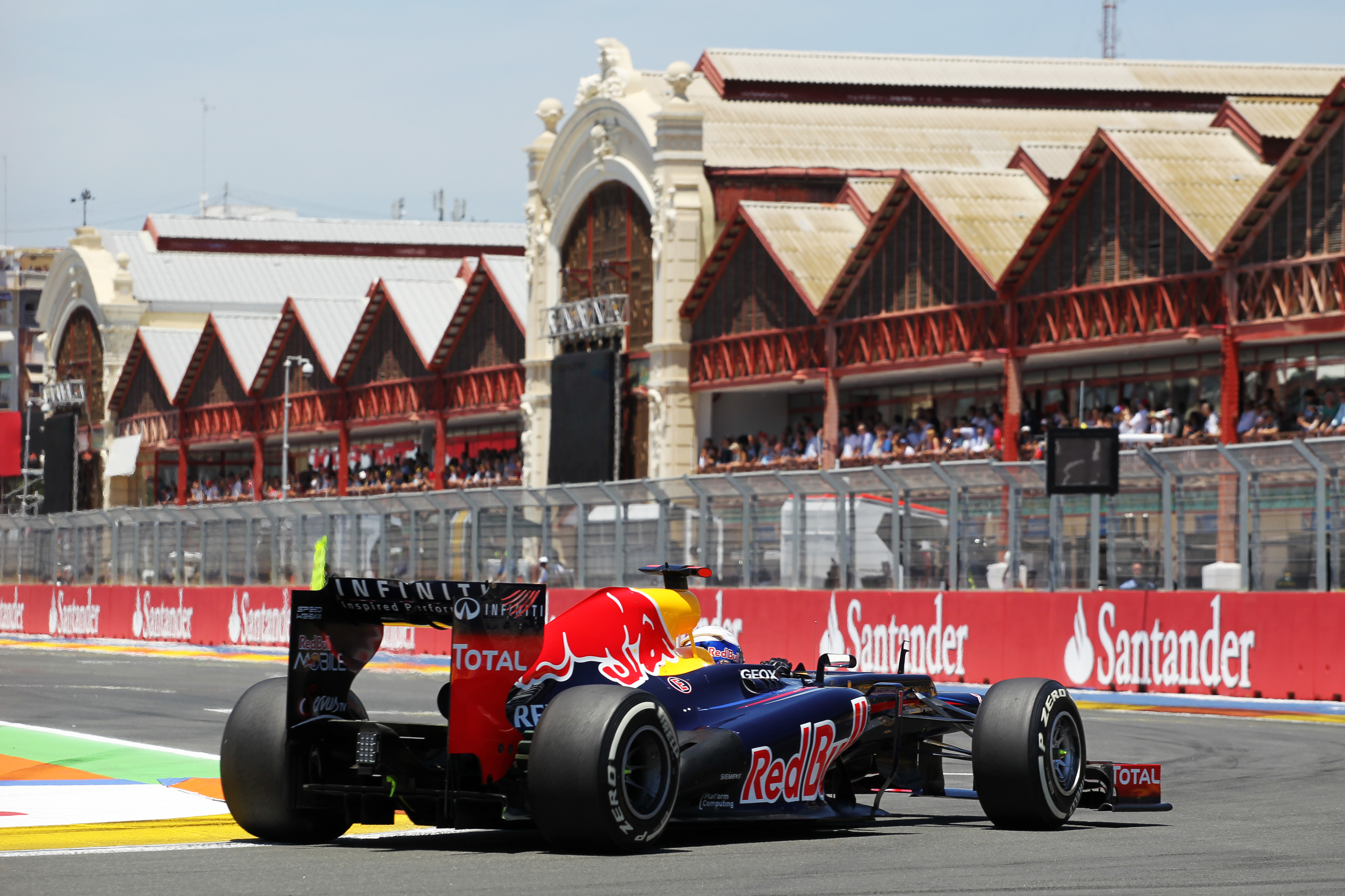 Motor Racing Formula One World Championship European Grand Prix Qualifying Day Valencia, Spain