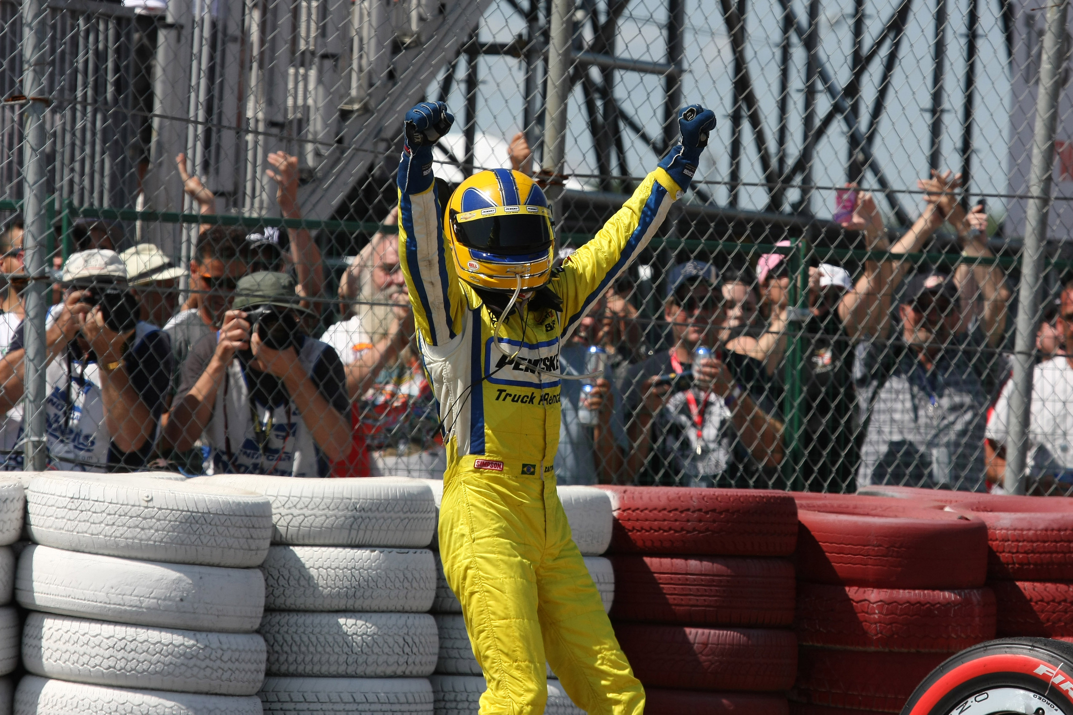 Helio Castroneves wins Edmonton IndyCar 2009