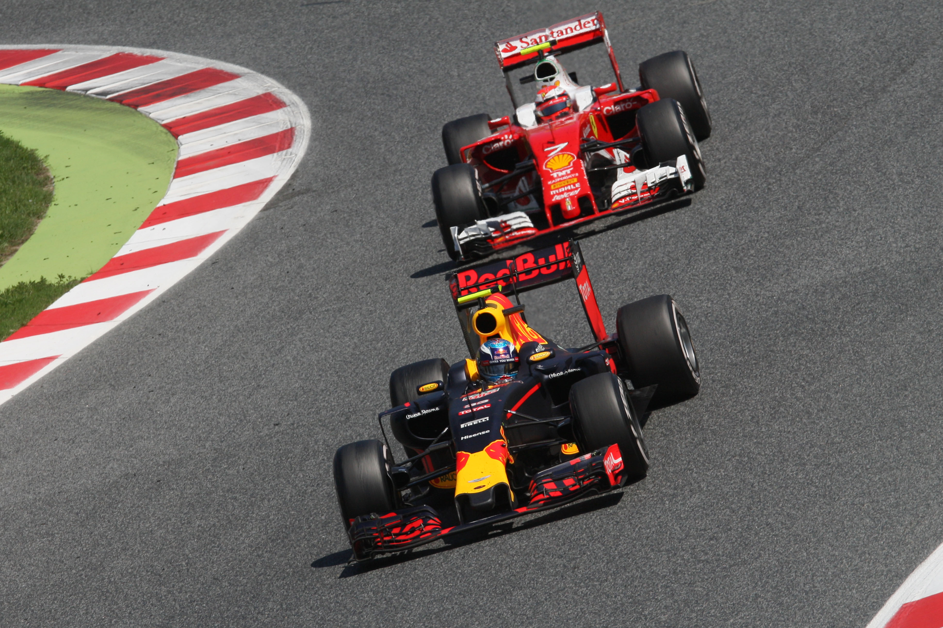 Verstappen looks unstoppable as he enters the F1 break with a massive lead,  redbull verstappen f1