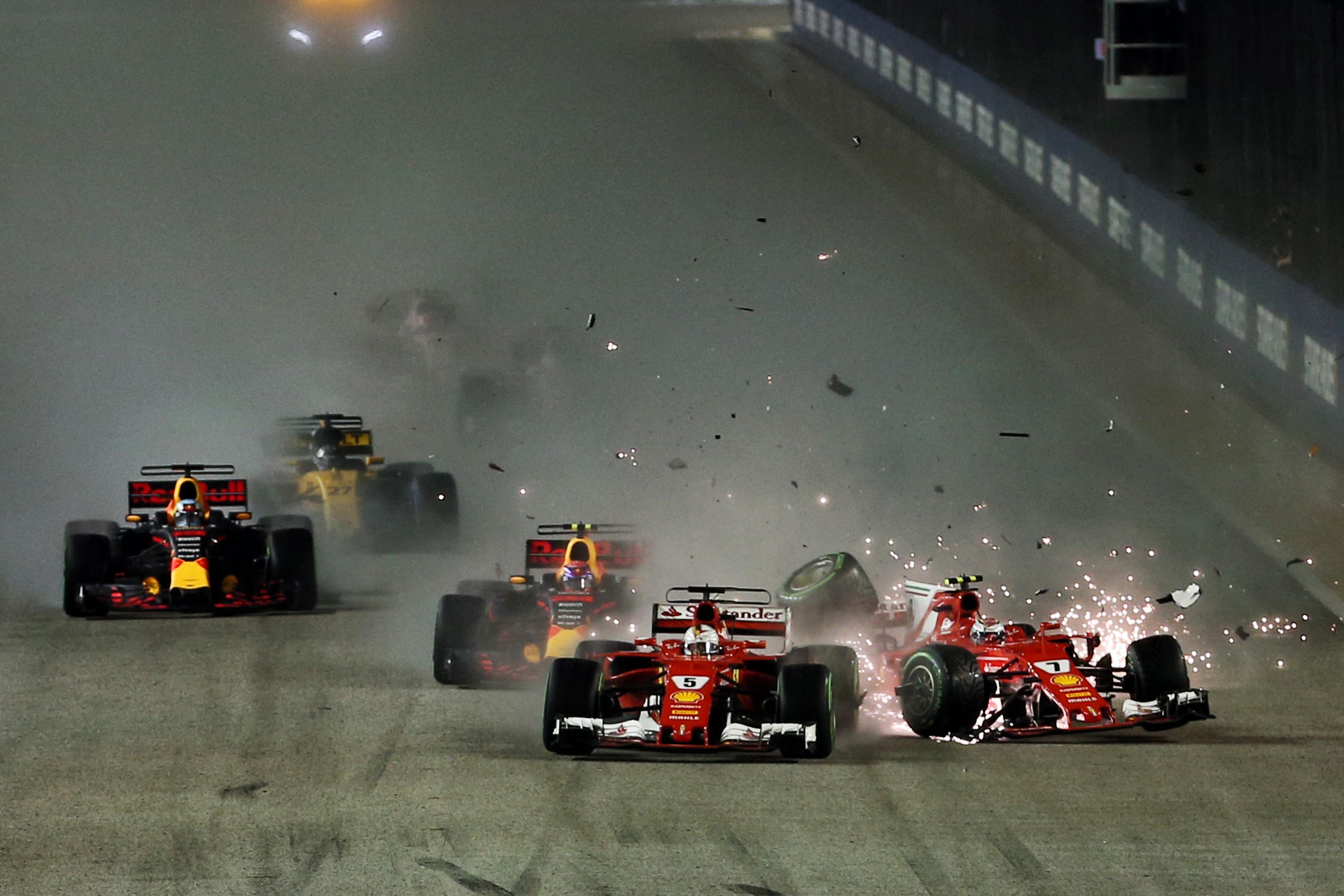 Sebastian Vettel Kimi Raikkonen crash Ferrari Singapore Grand Prix 2017