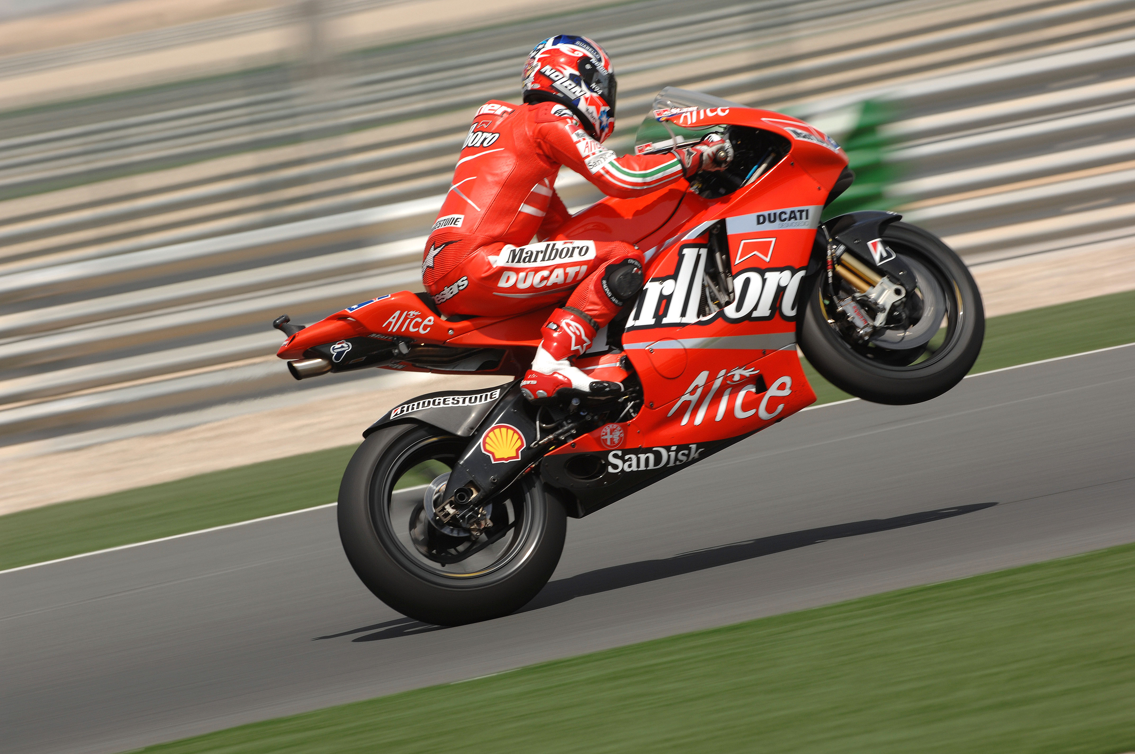 Casey Stoner Ducati Qatar MotoGP 2007