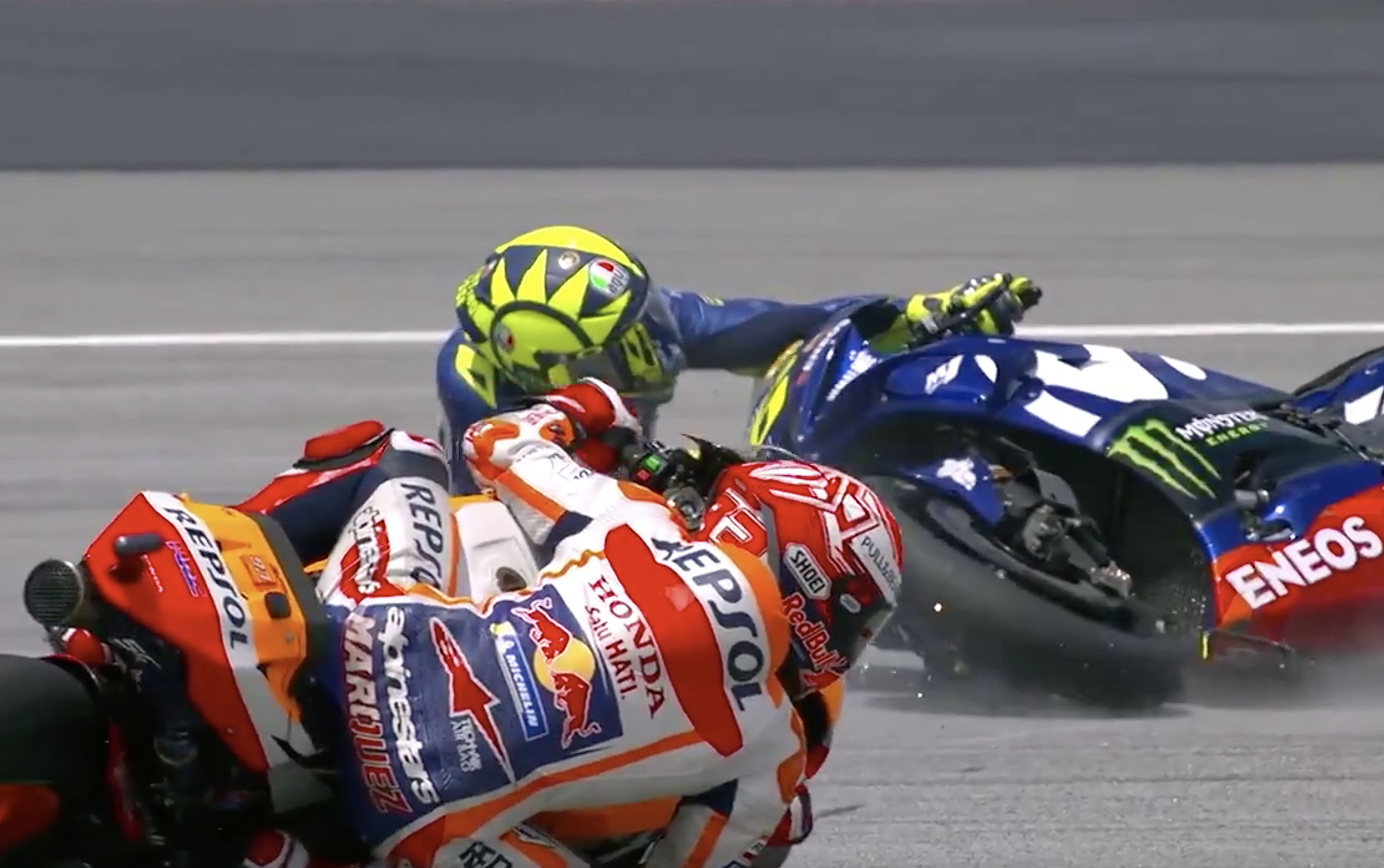 Valentino Rossi crash Sepang MotoGP 2018