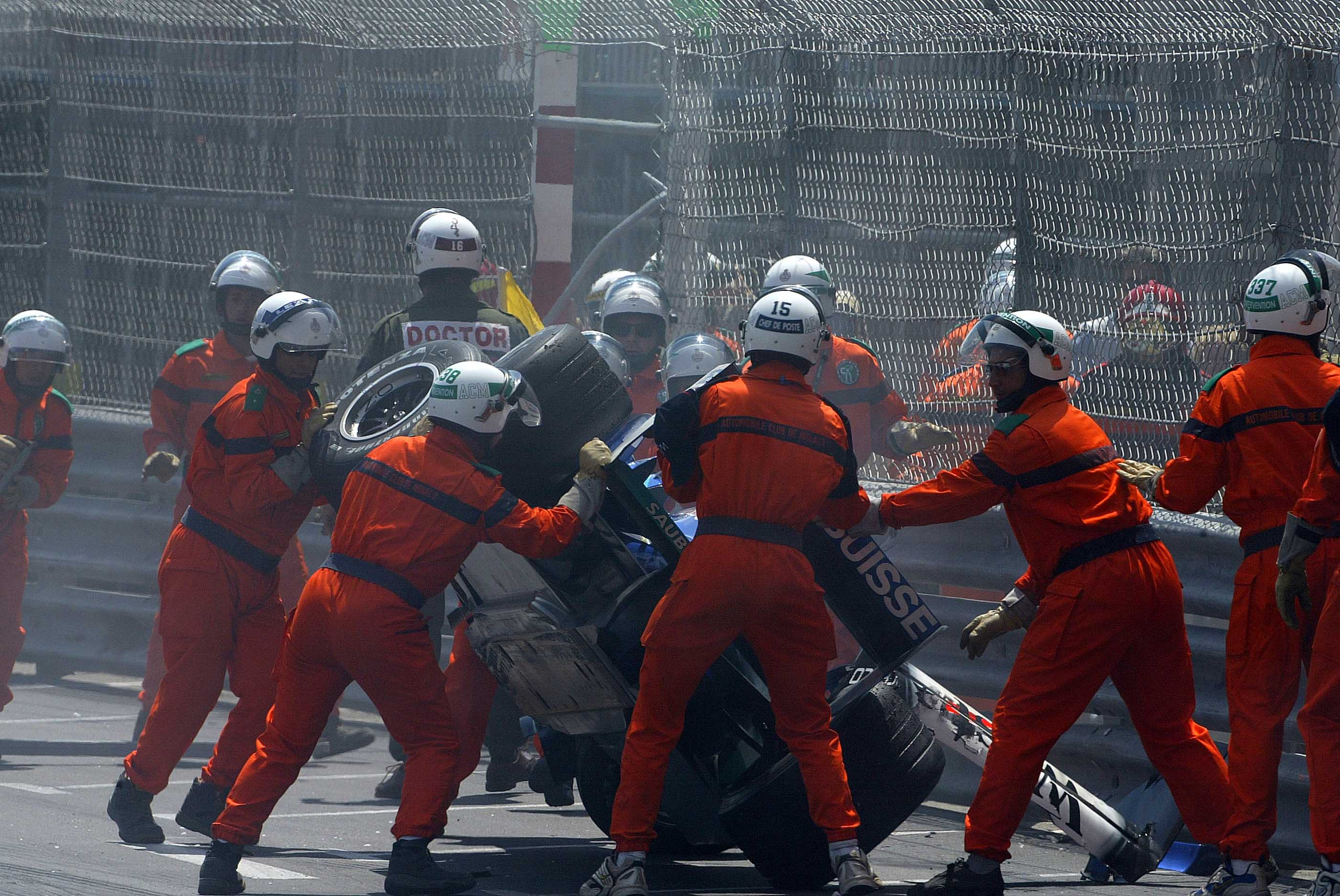 Giancarlo Fisichella Sauber crash Monaco Grand Prix 2004