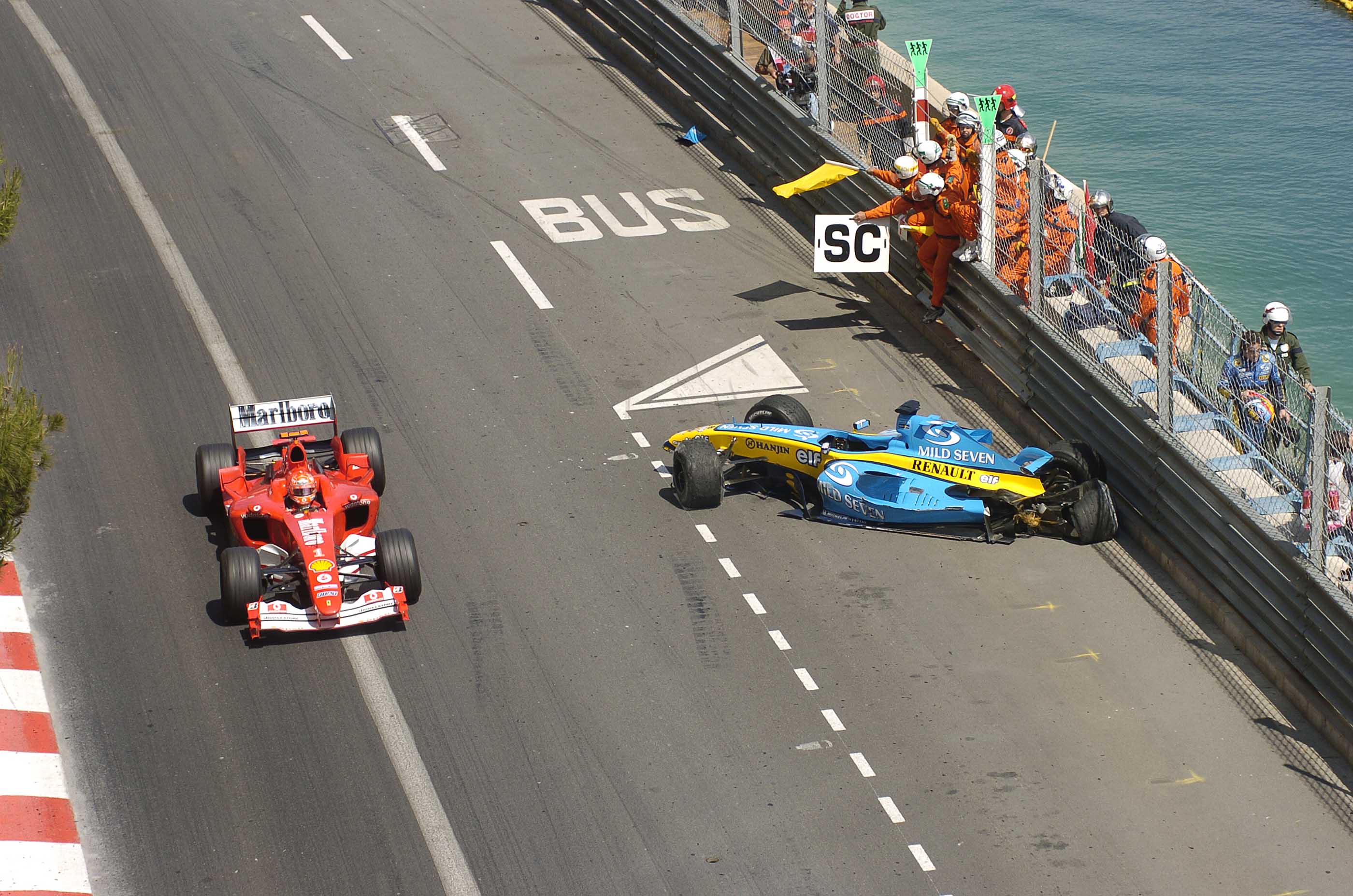 Fernando Alonso crash Monaco Grand Prix 2004