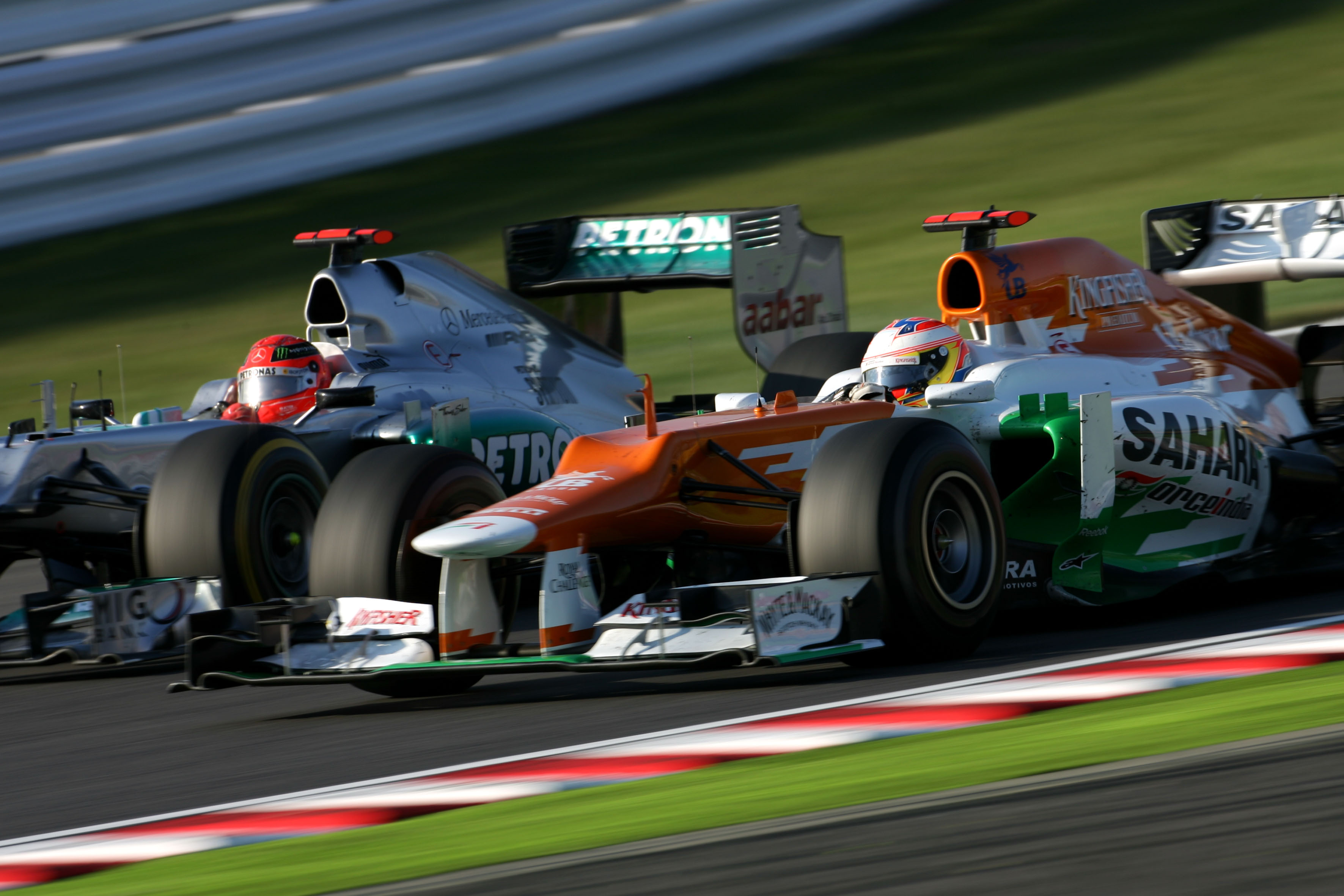 Michael Schumacher Mercedes Paul di Resta Force India Japanese Grand Prix 2012 Suzuka
