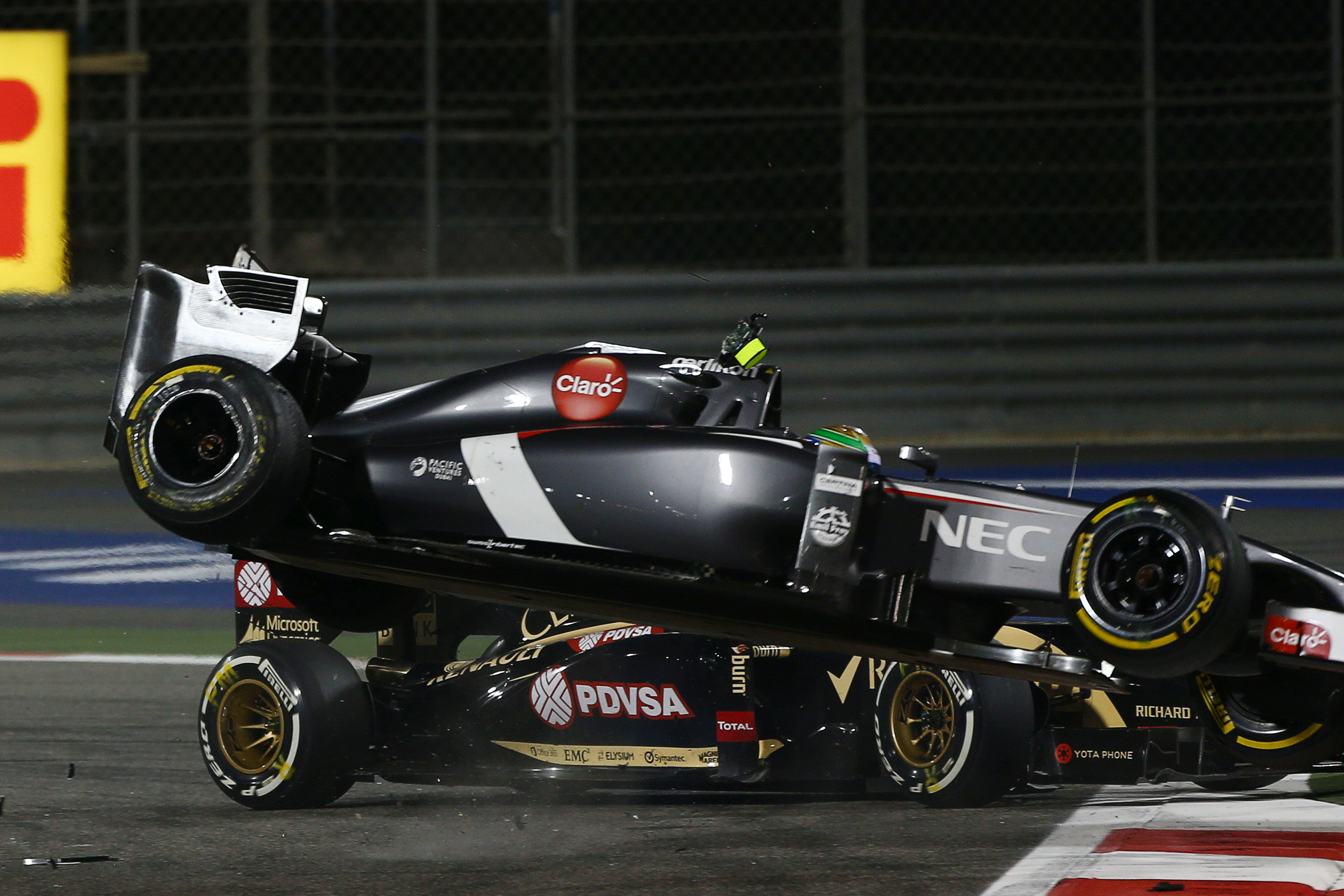 Pastor Maldonado Esteban Gutierrez collision Bahrain Grand Prix 2014