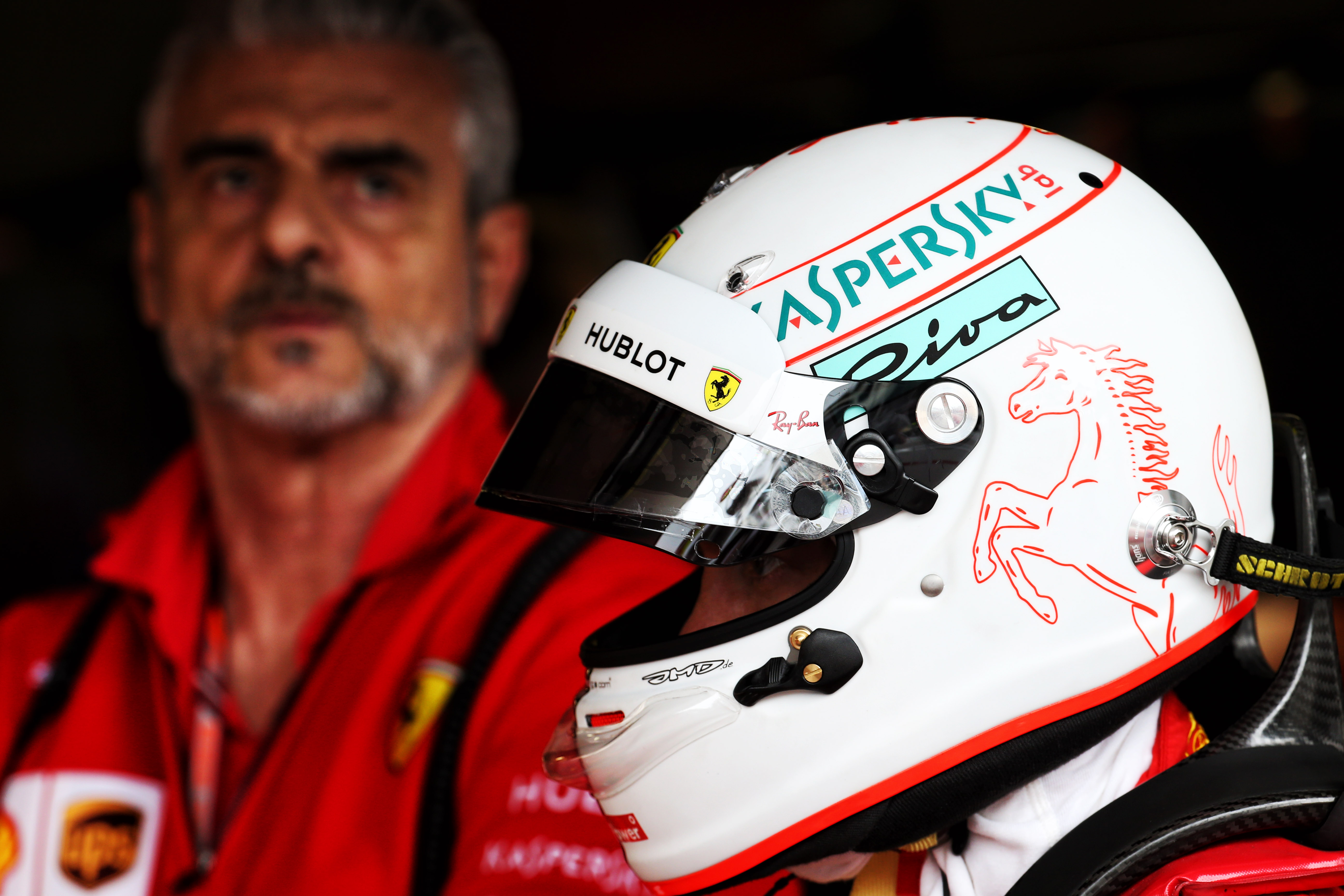 Sebastian Vettel Maurizio Arrivabene F1 Ferrari 2019