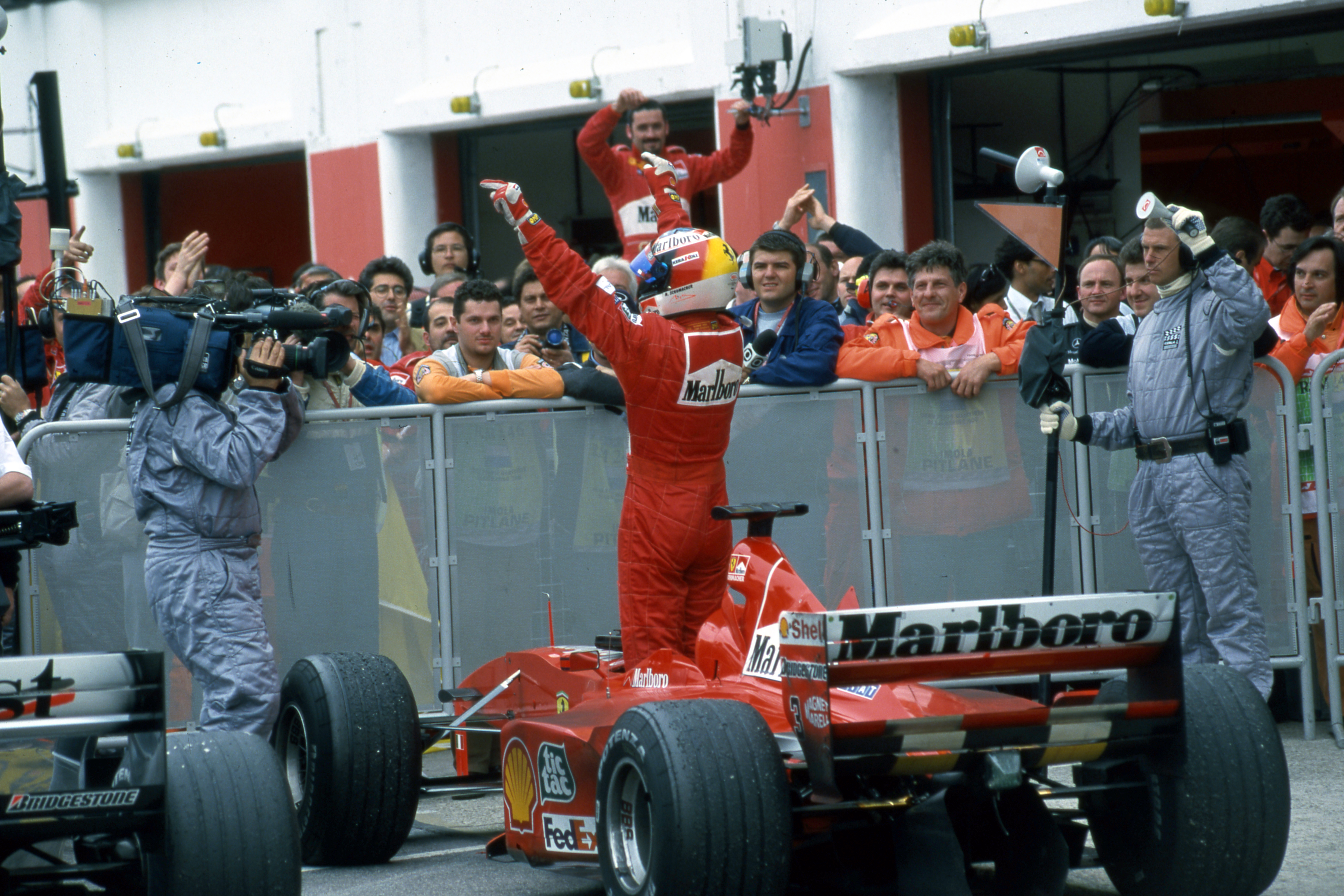 Michael Schumacher wins San Marino Grand Prix 2000 Imola