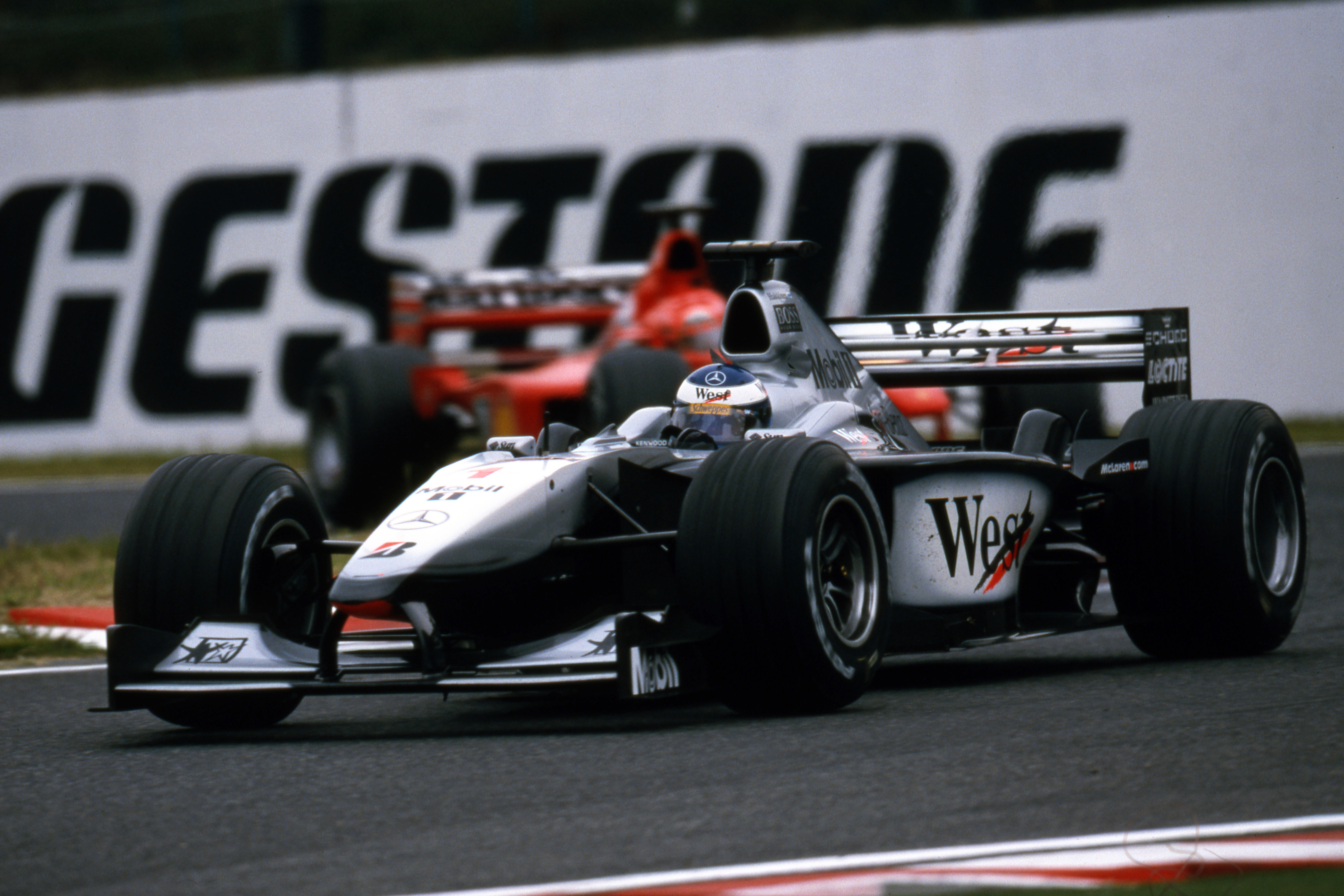 Mika Hakkinen McLaren Japanese Grand Prix 2000 Suzuka