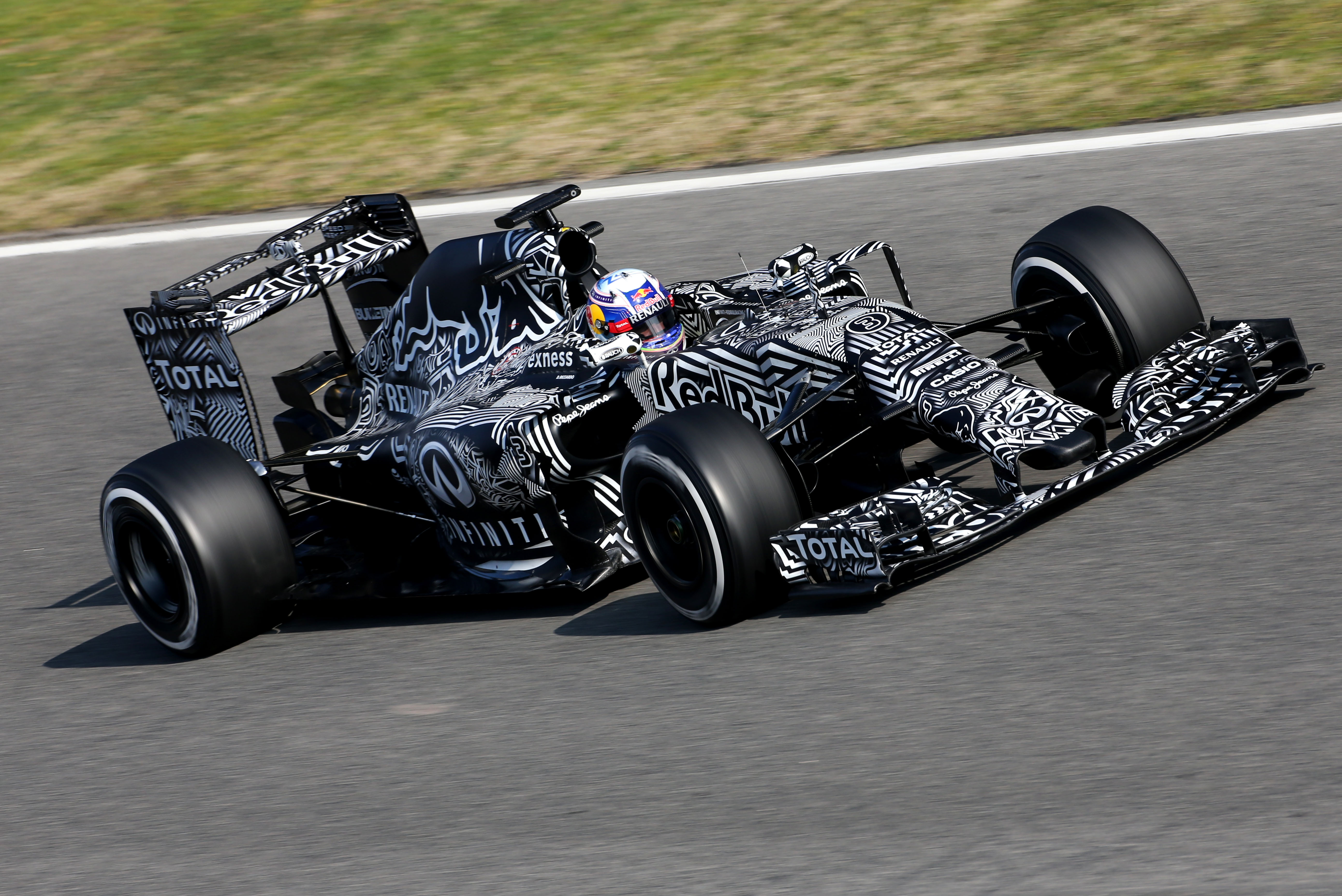 Daniel Ricciardo Red Bull F1 testing 2015