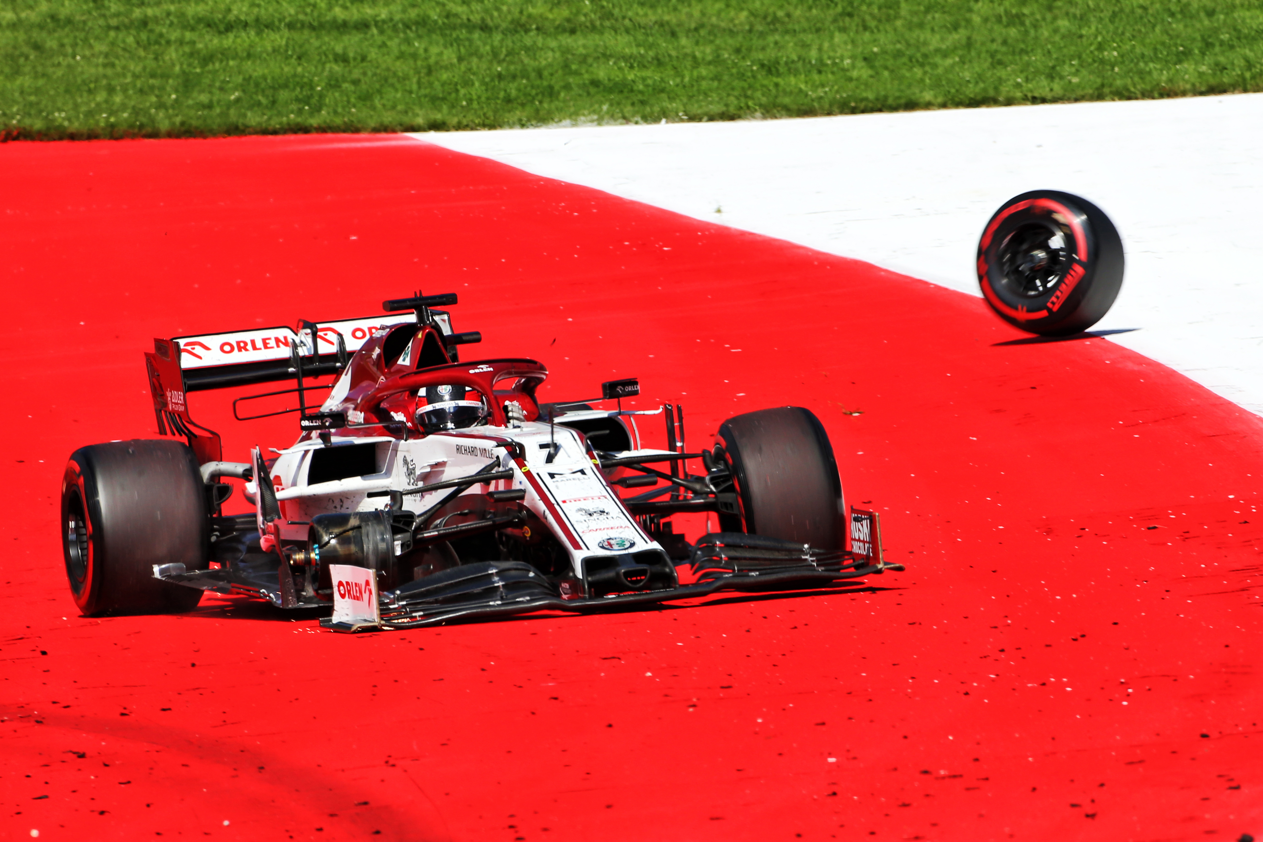 Kimi Raikkonen lost wheel Alfa Romeo Austrian Grand Prix 2020