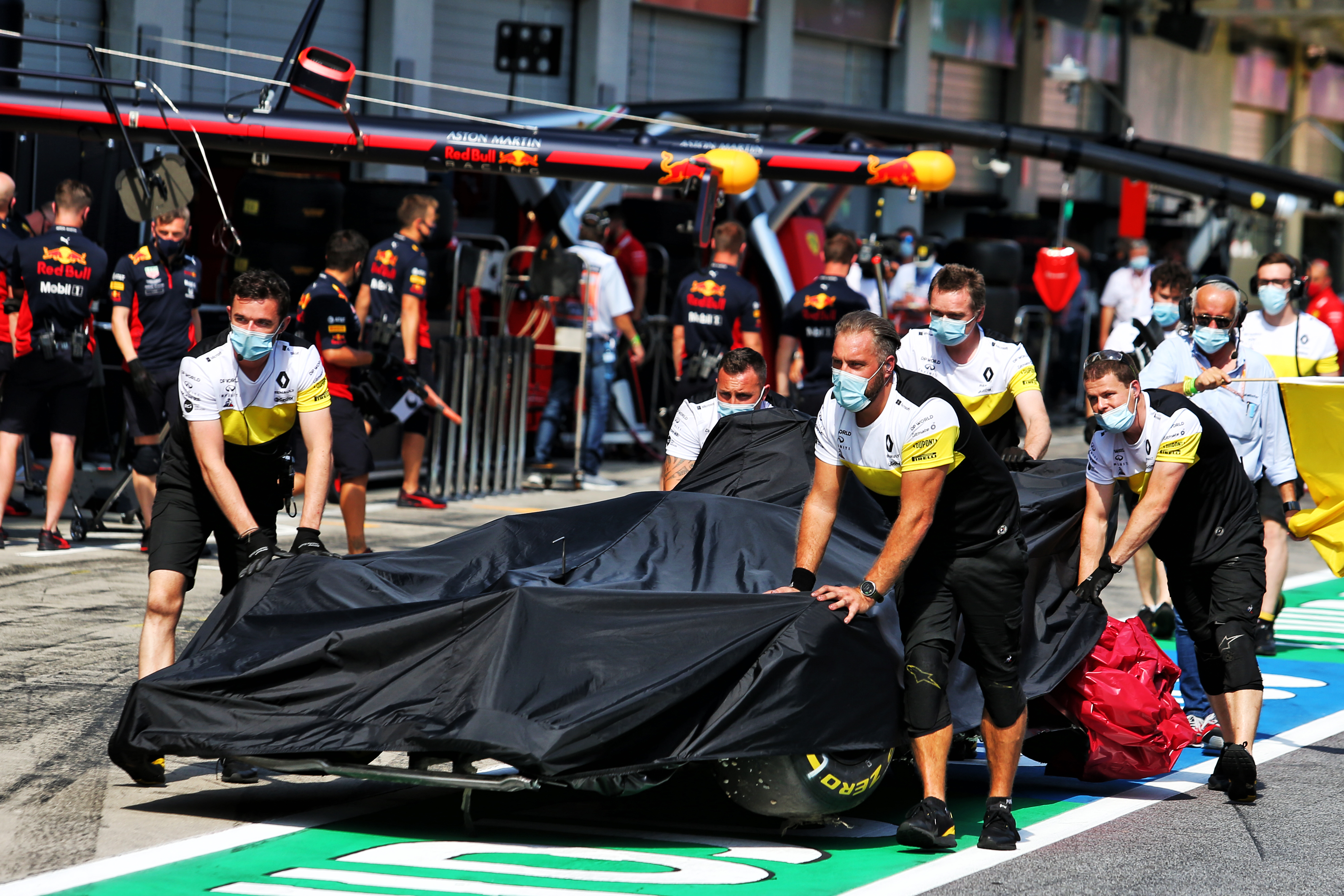 Daniel Ricciardo damage Styrian Grand Prix practice 2020