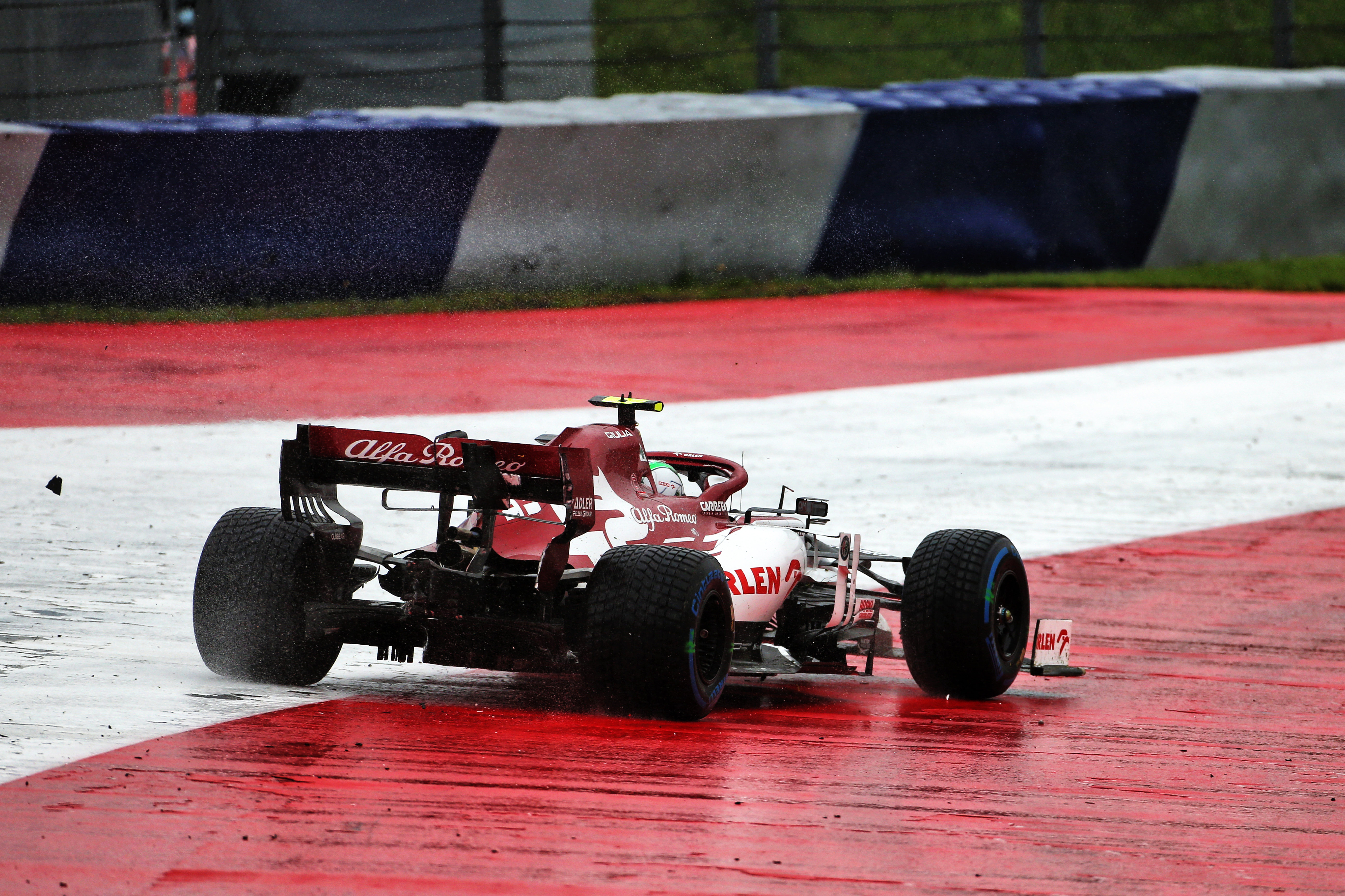 Antonio Giovinazzi Alfa Romeo spin Styrian Grand Prix qualifying 2020